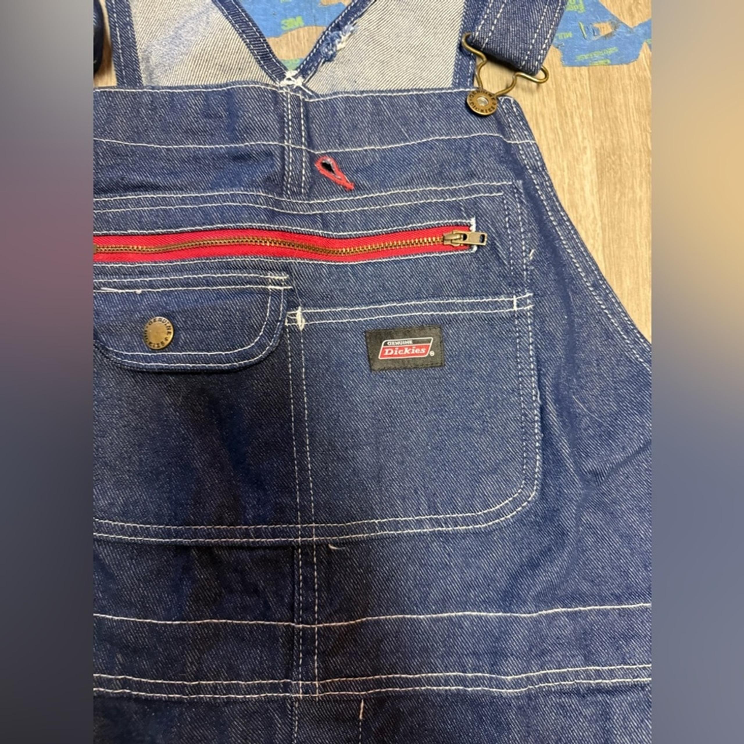 Dickies Dark Denim Bib carpenter style overalls 100% cotton size Large