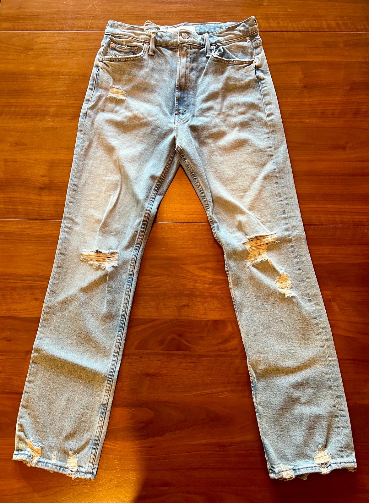 New with Tags! Mother - High Waisted Rider Skimp Jeans, Size 31