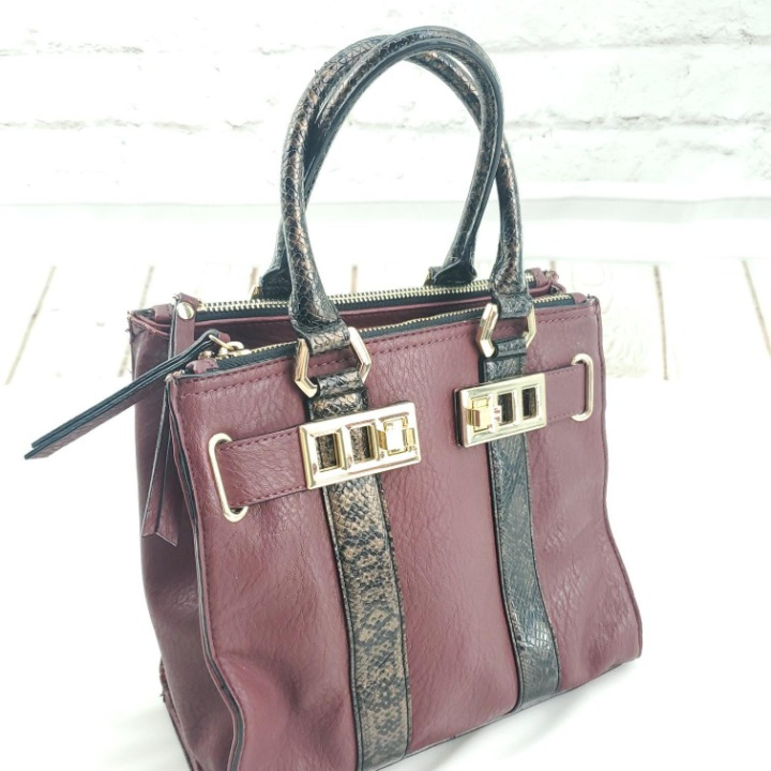 Gianni Bini Womens Merlot Wine Faux Leather Reptile Print Shoulder Handbag Purse