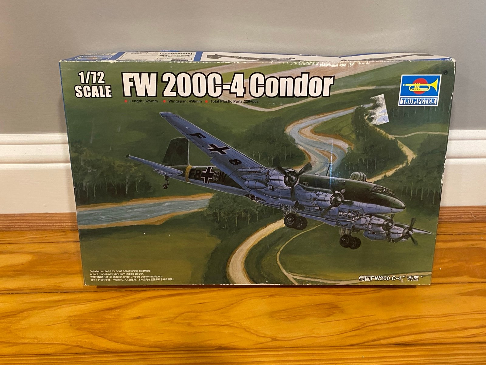 Trumpeter 1/72 Scale WWII FW 200C-4 Condor Model Kit New Open Box