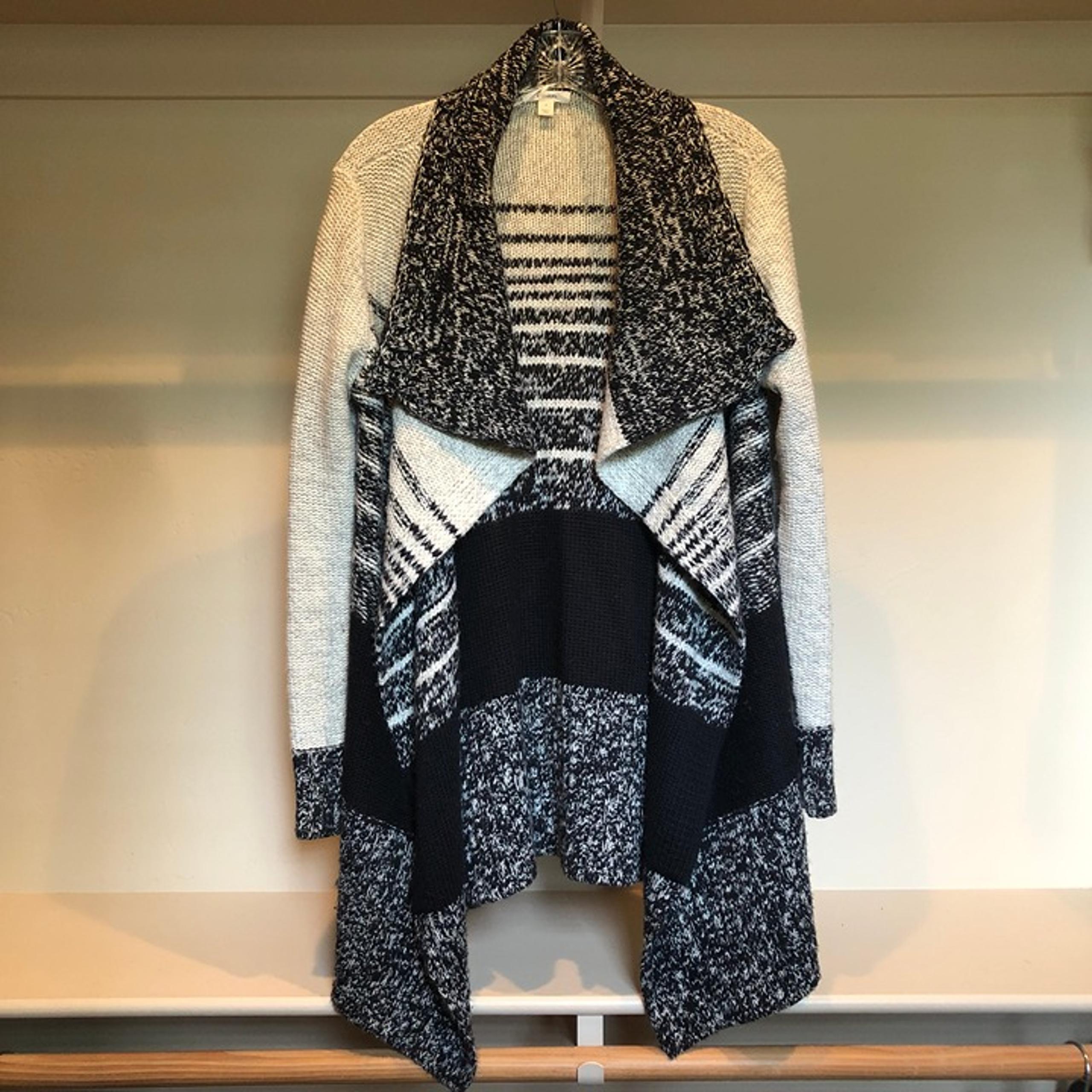 Caslon Cream Black Cardigan Knit Sweater Size Small