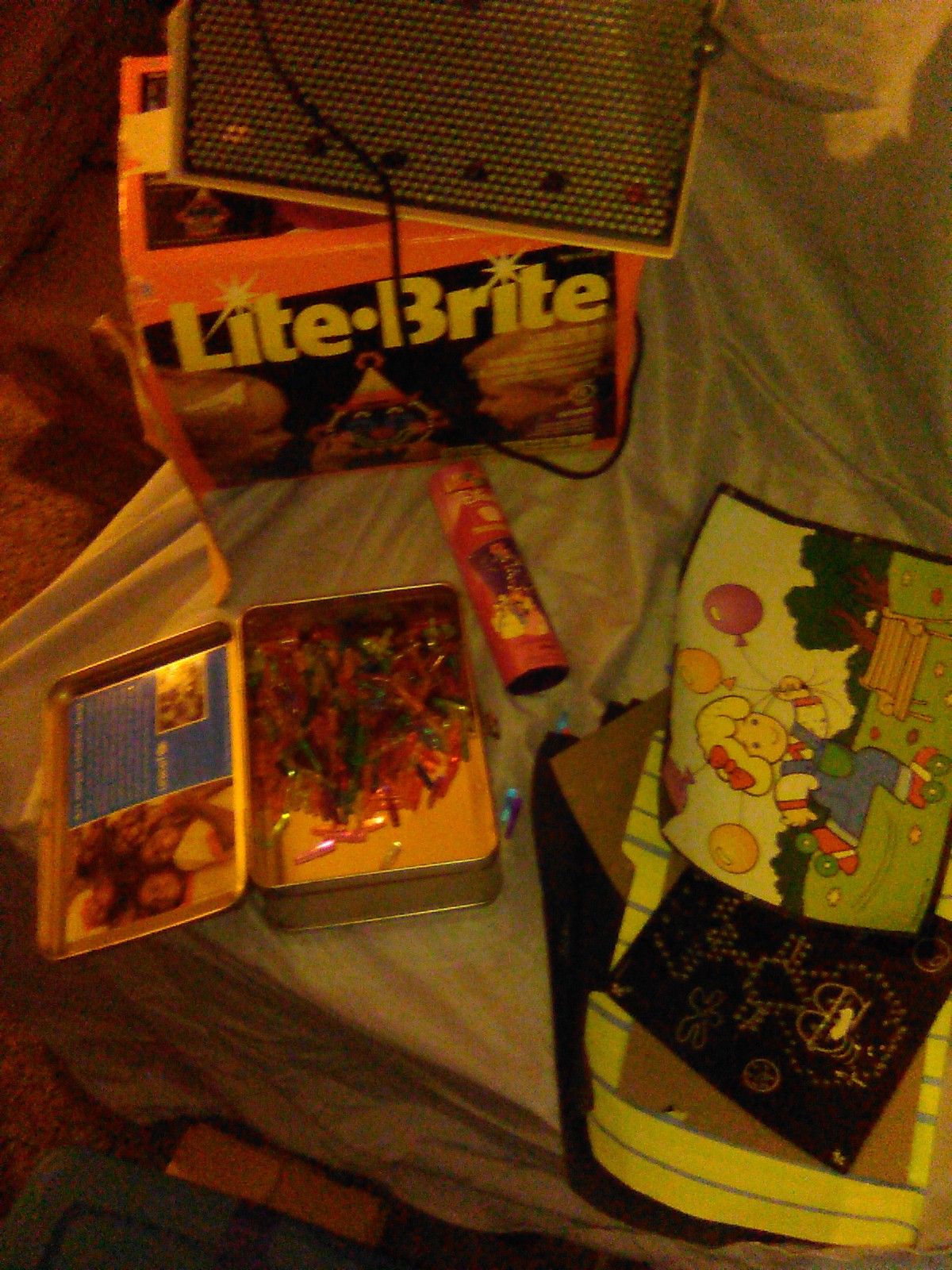 lite brite vintage with extra patterns and pegs