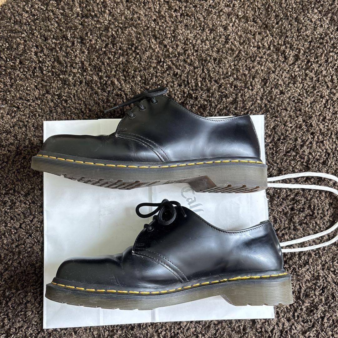 靴 1990s Dr.Martins 3 hole shoes Vintage Doc Martens Size 9 Black Leather 3 Hole Dress Shoes