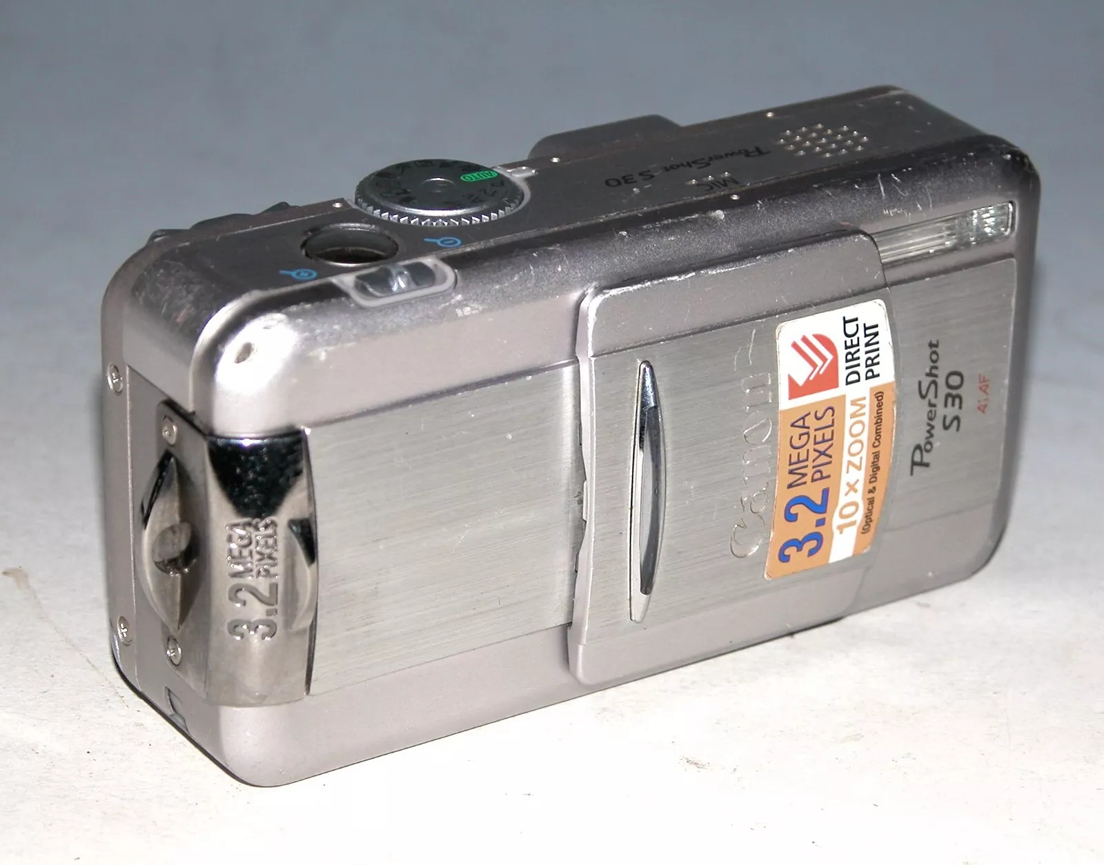 Canon PowerShot S30 3.2MP Digital Camera - Silver #9019