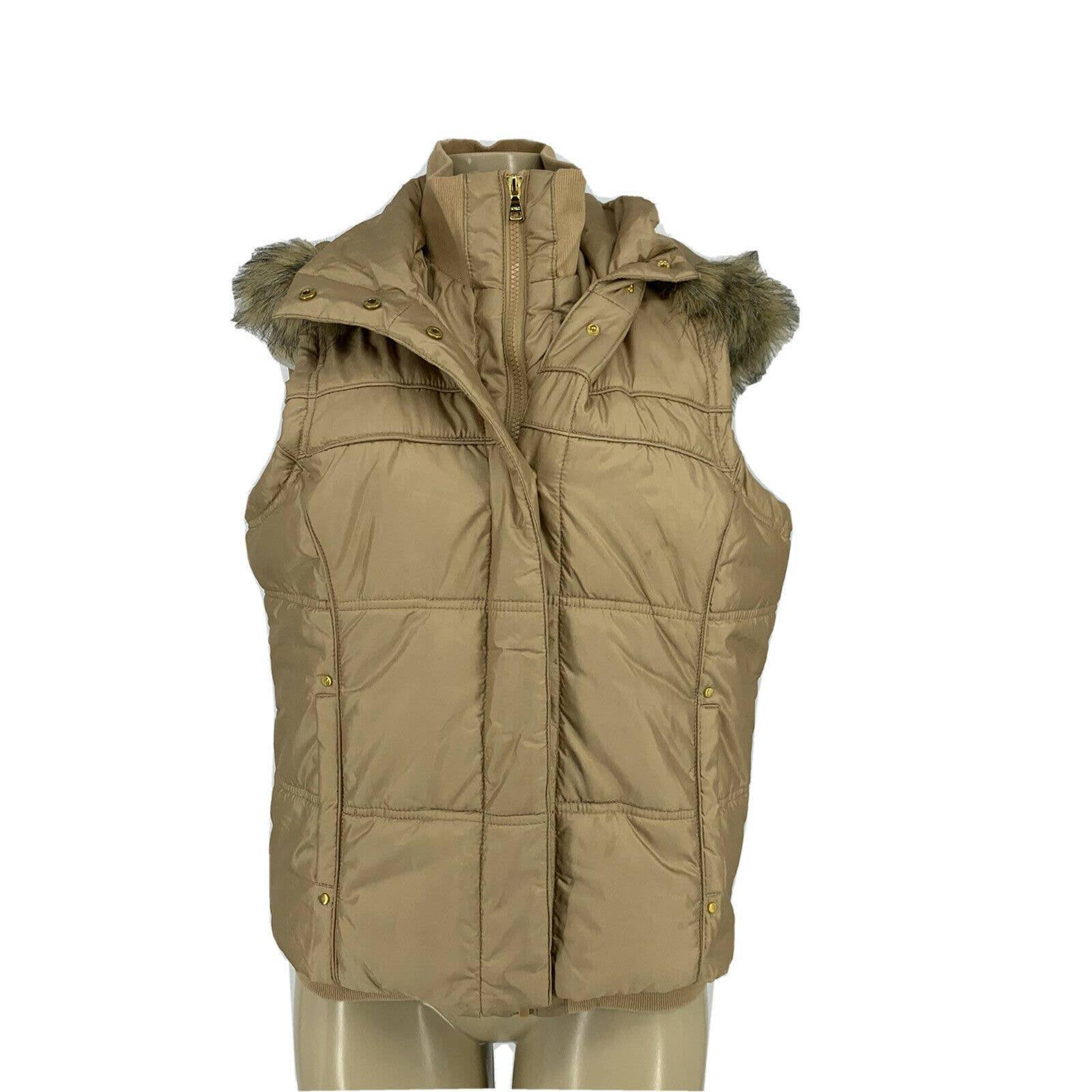 New York & Company M Puffer Vest  C10