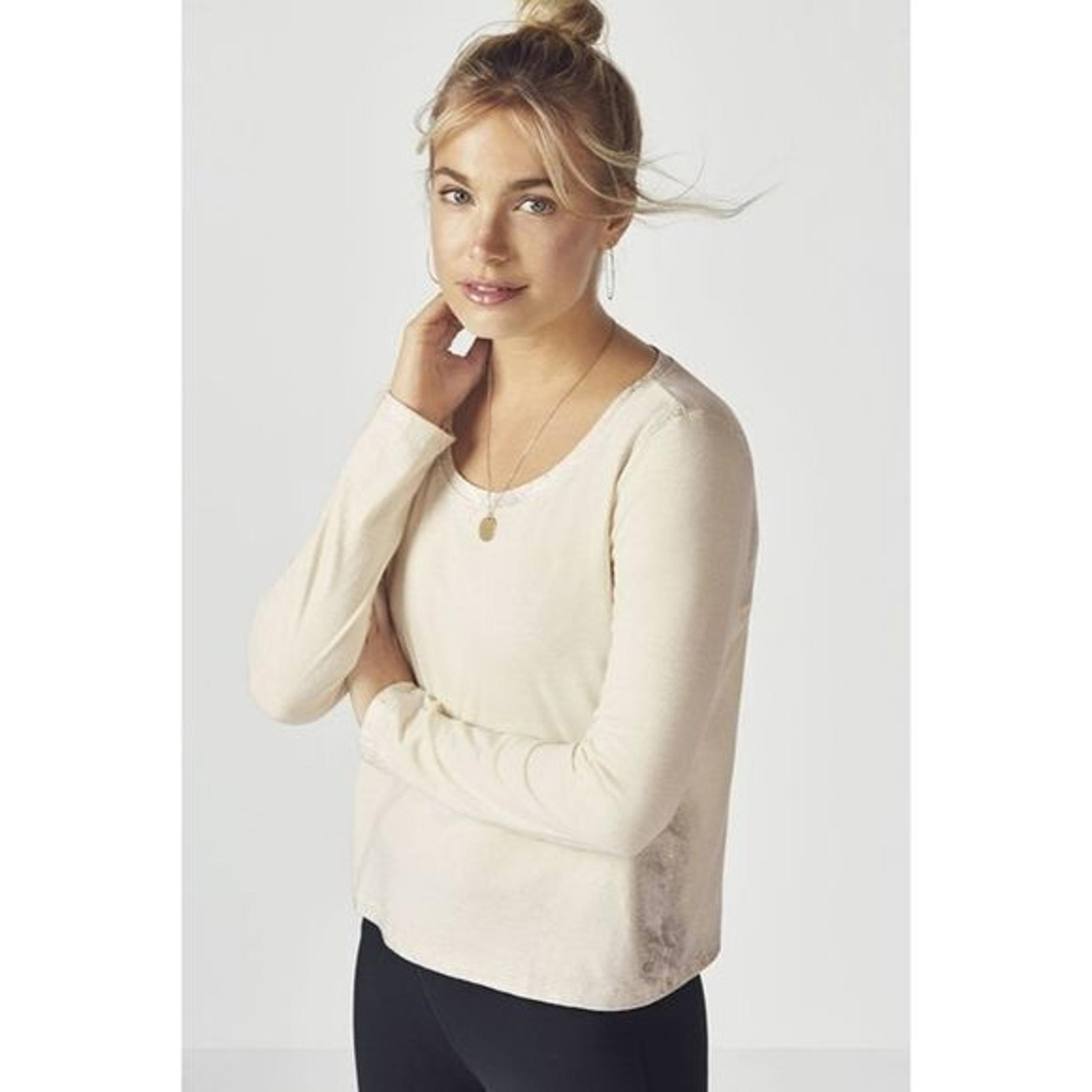 Fabletics Cream & Silver Laurel Long Sleeve Athletic T-Shirt NEW Women's Small