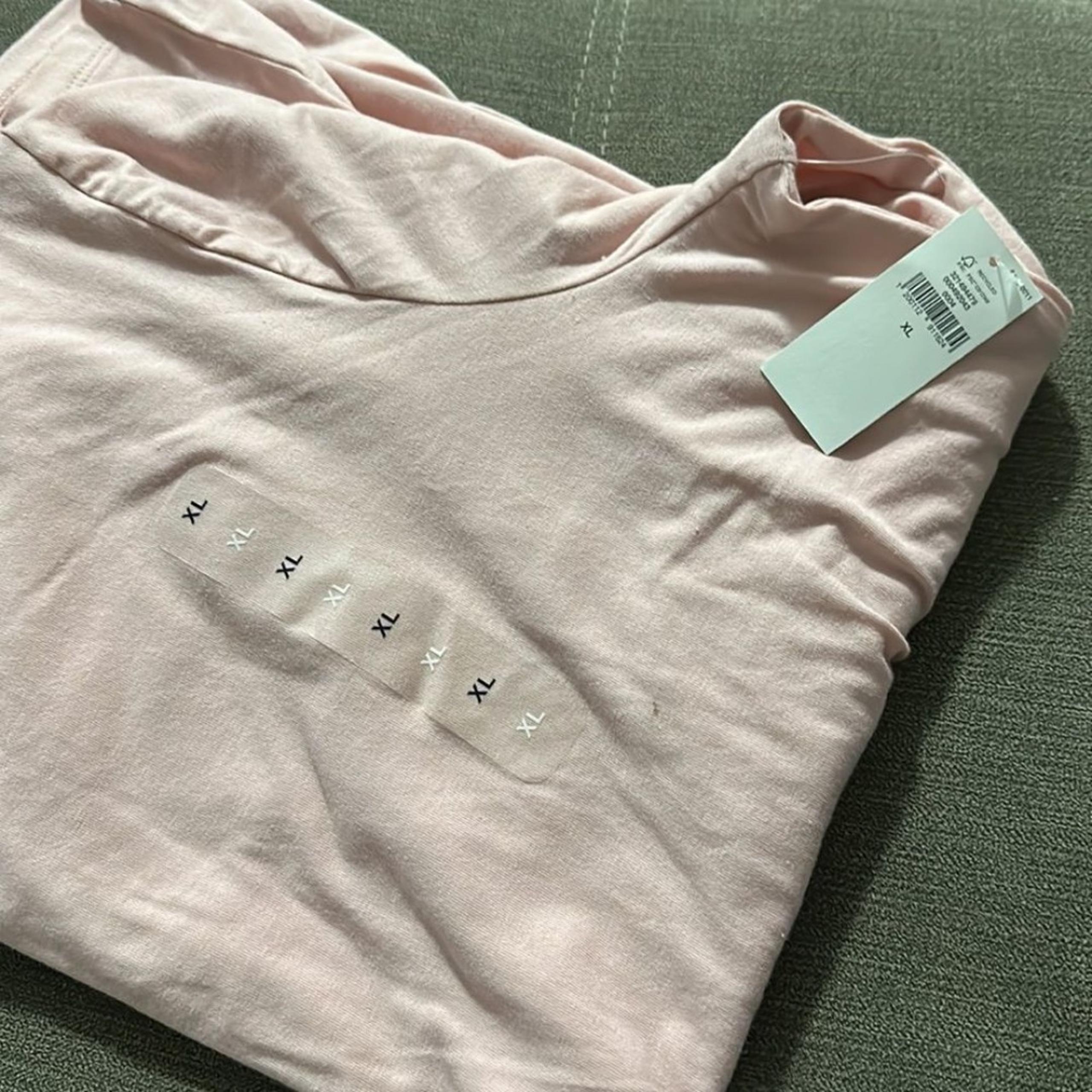 GAP Women's Long Sleeve Turtleneck Shirt Light Pink NEW (225)