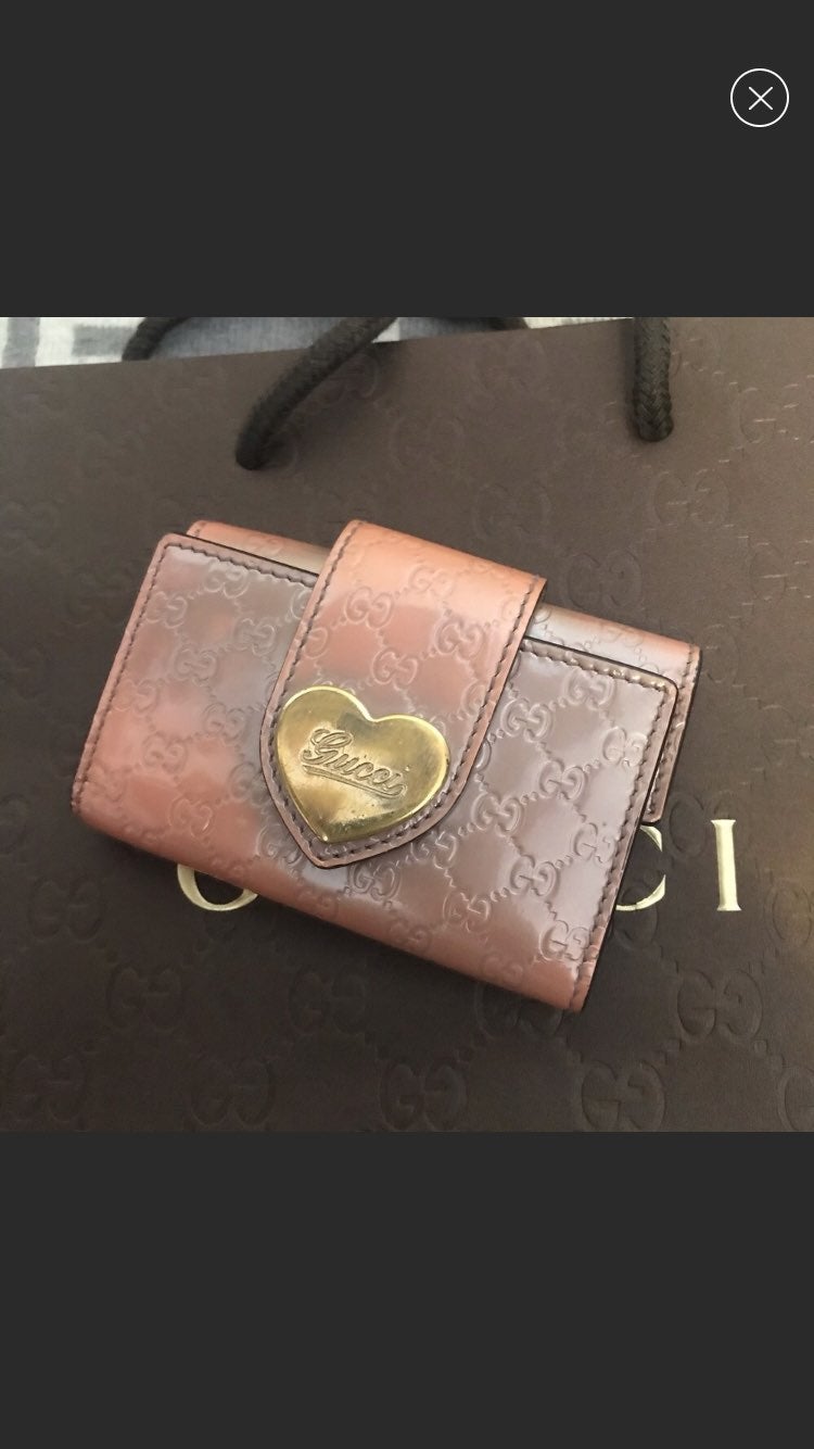 Authentic Gucci Pink 6 Ring Case Holder
