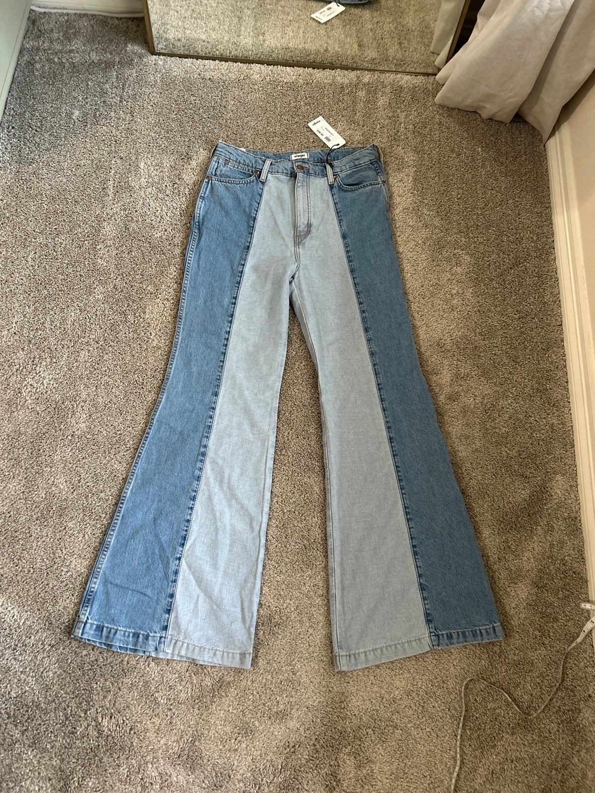 Wrangler wanderer 622 high-rise flare two toned jeans