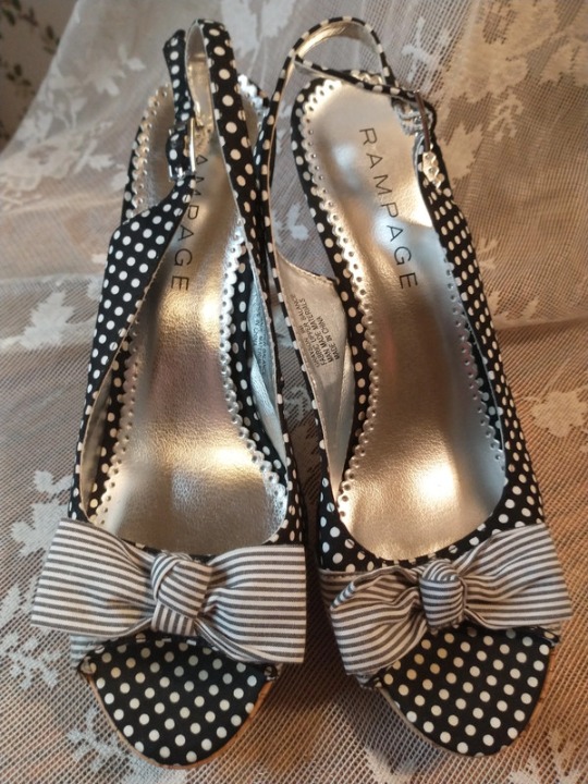 10 Rampage black white dots fabric peep toe platform stiletto sling back sz 9M