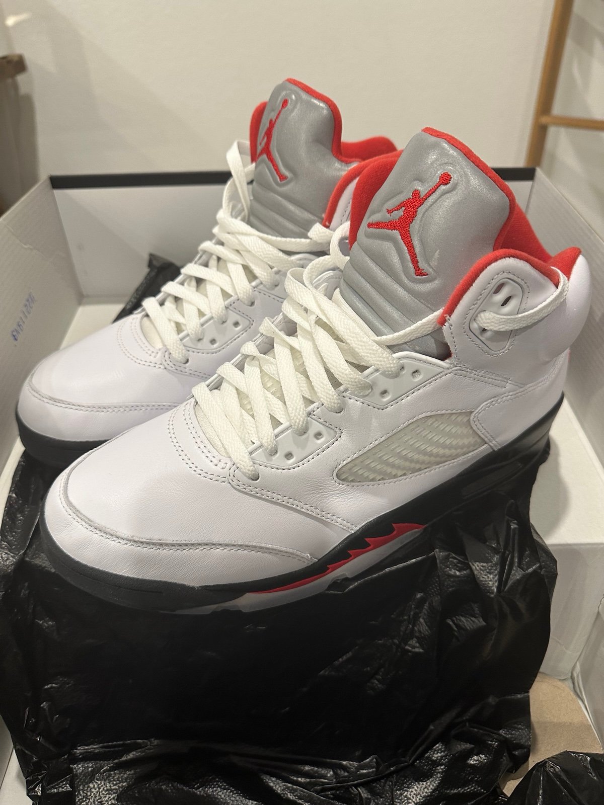 Air Jordan Fire Red 5’s