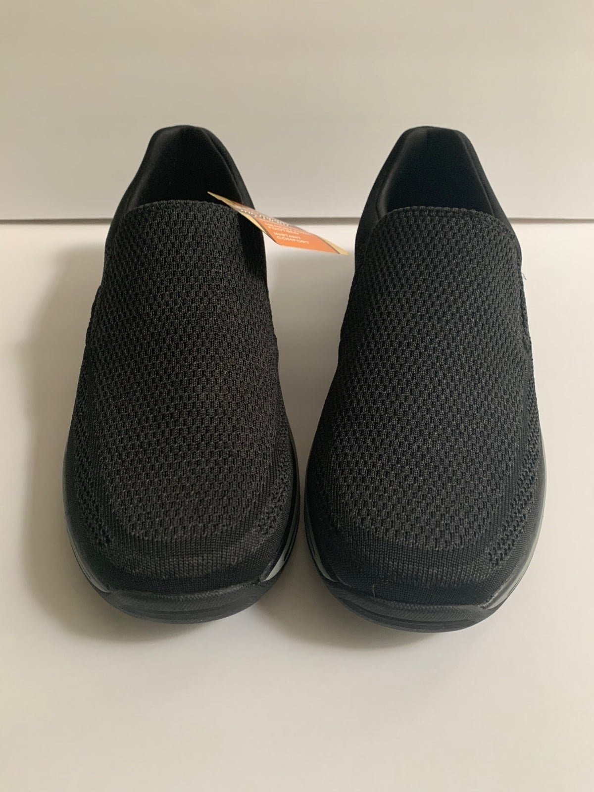 Men’s Memory Foam Skechers Size 12