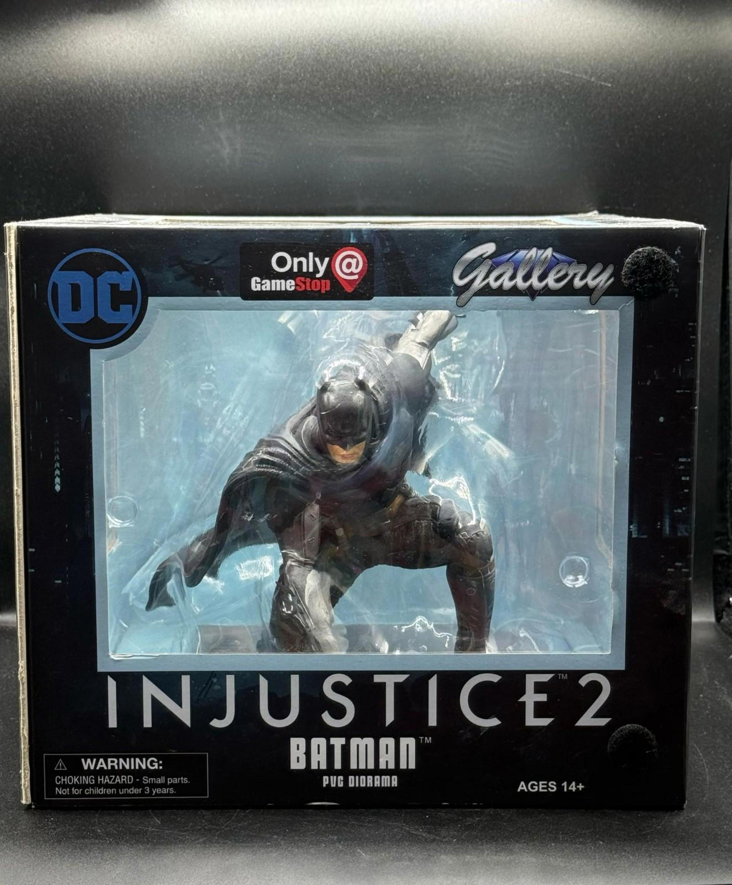 Diamond Select Toys DC Gallery: Injustice 2: Batman PVC Figure Gray Collectibles