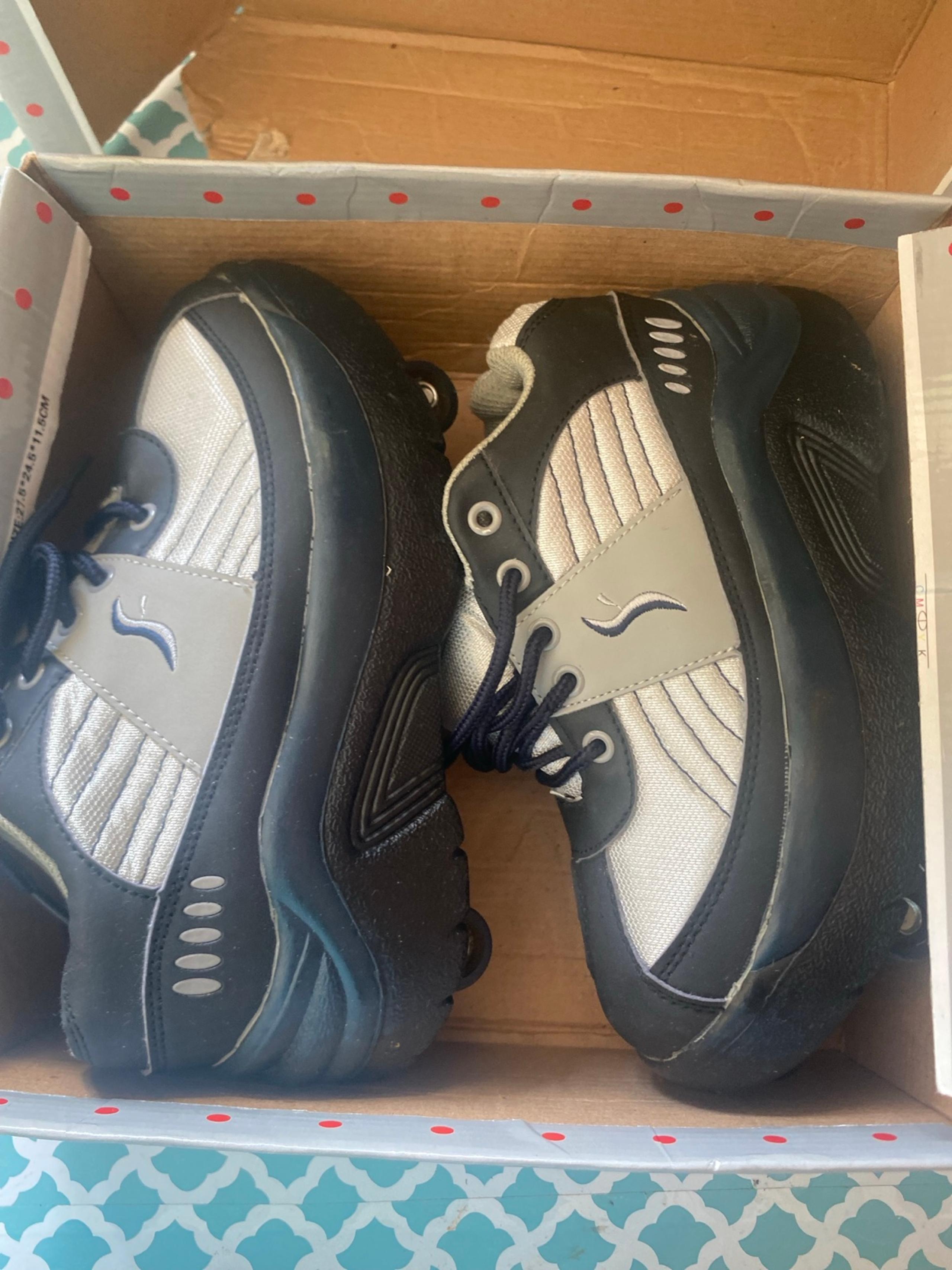 Vintage STREET FLYERS Sneaker Skate Boys Size 3/ Girls Size 5 in  Gray Color