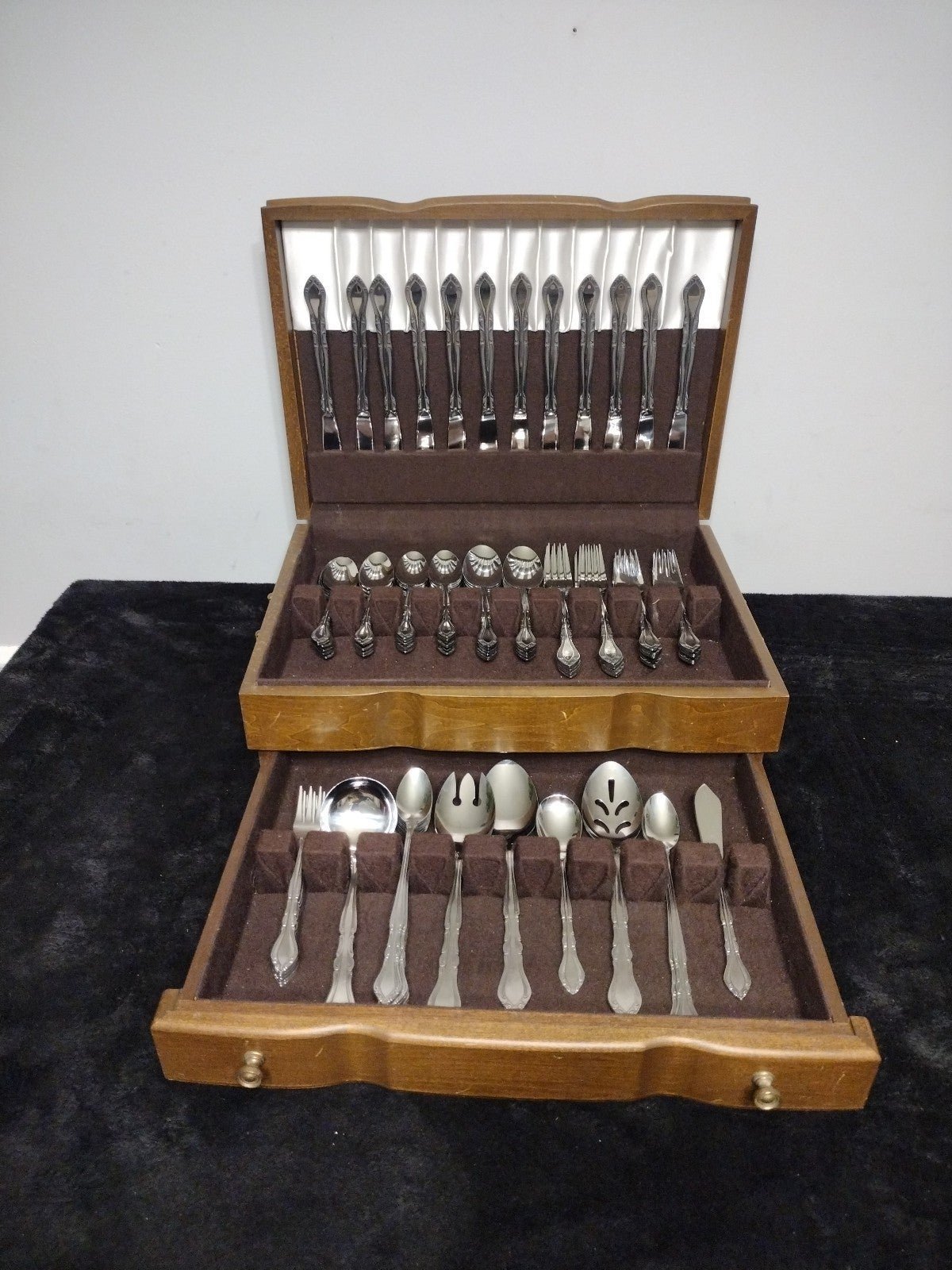 99 pcs set vintage Rogers stainless corea flatware