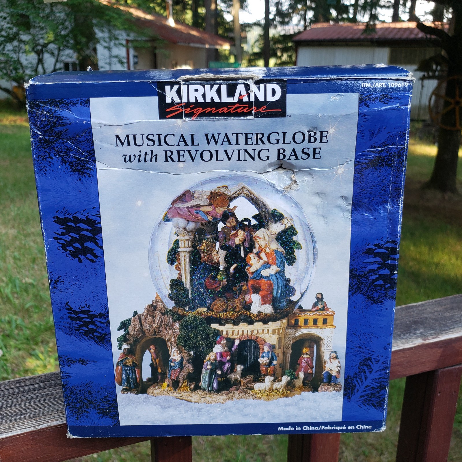 Kirkland Musical Christmas Waterglobe/Snowglobe Revolving Base - Nativity Scene