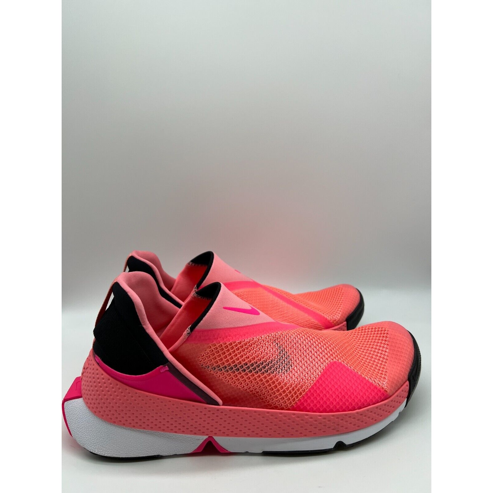 Nike Go Flyease Low Mens Athletic Running Pink White DZ4860-600 Size 11 NEW.