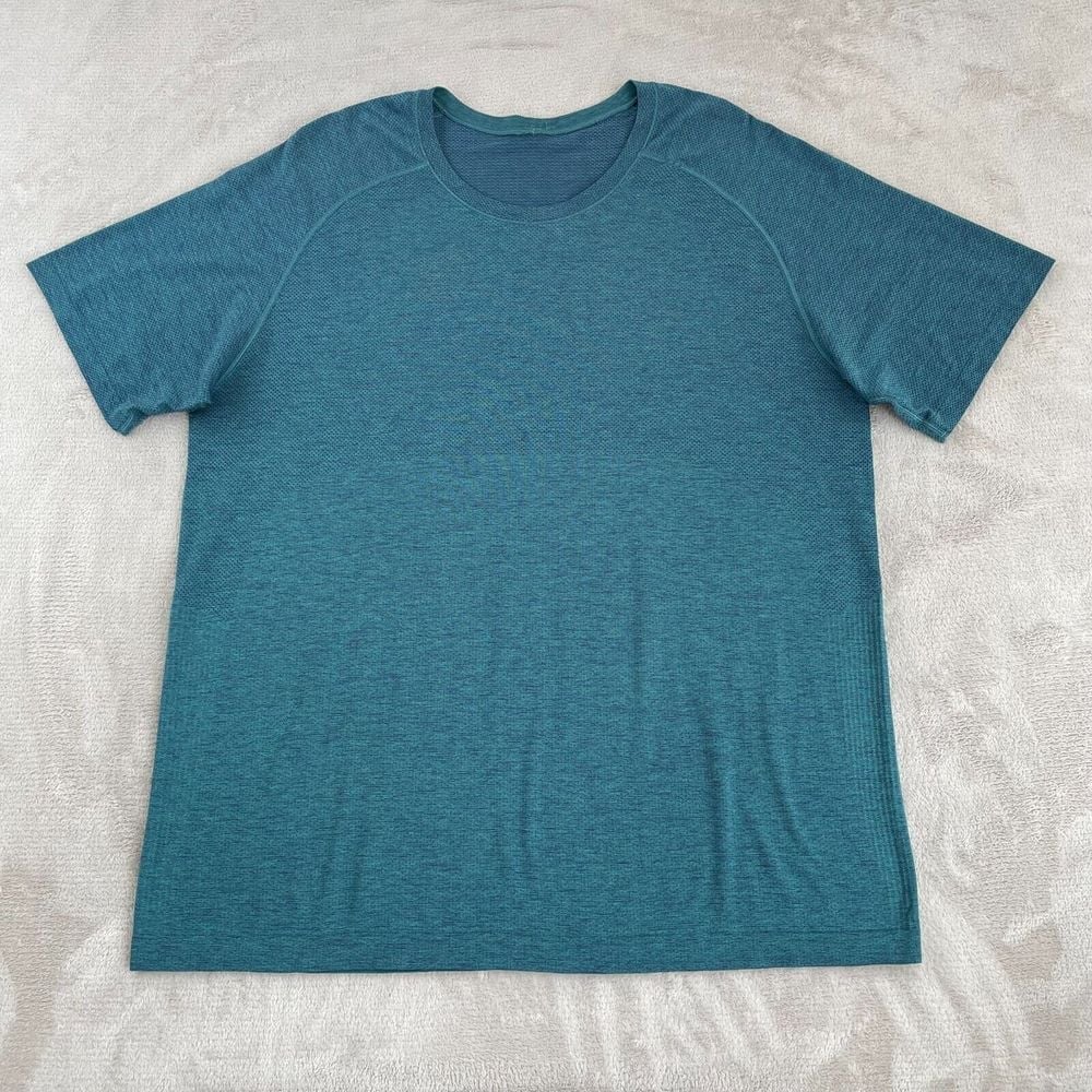 Lululemon Metal Vent Tech T-Shirt Men 2XL Short Sleeve Performance Wicking Gym