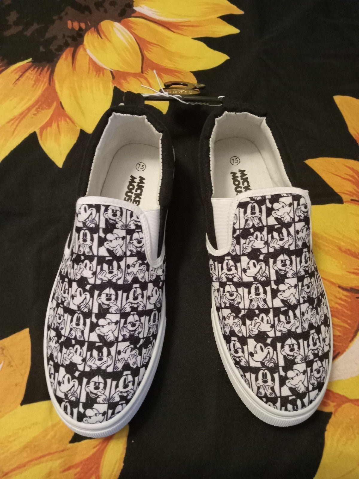 Mickey Mouse slip on shoes