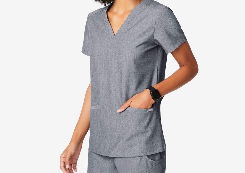 figs scrubs small casma 3 pocket scrub t