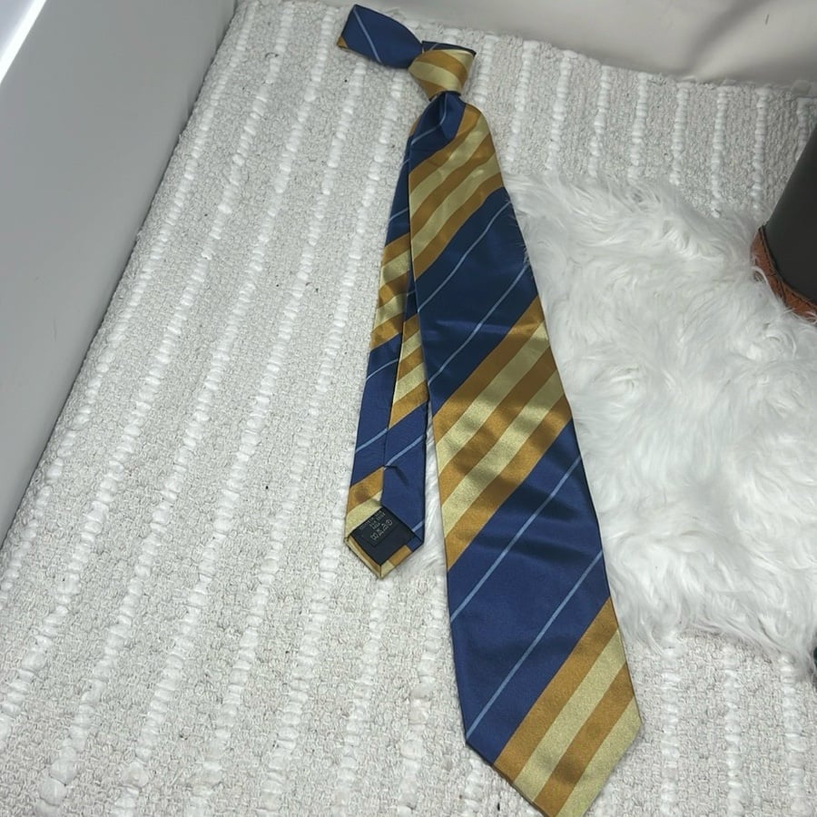 Burberry London Silk Repp Necktie Men’s Size 57” X 3.5” Blue/Gold Made in Italy