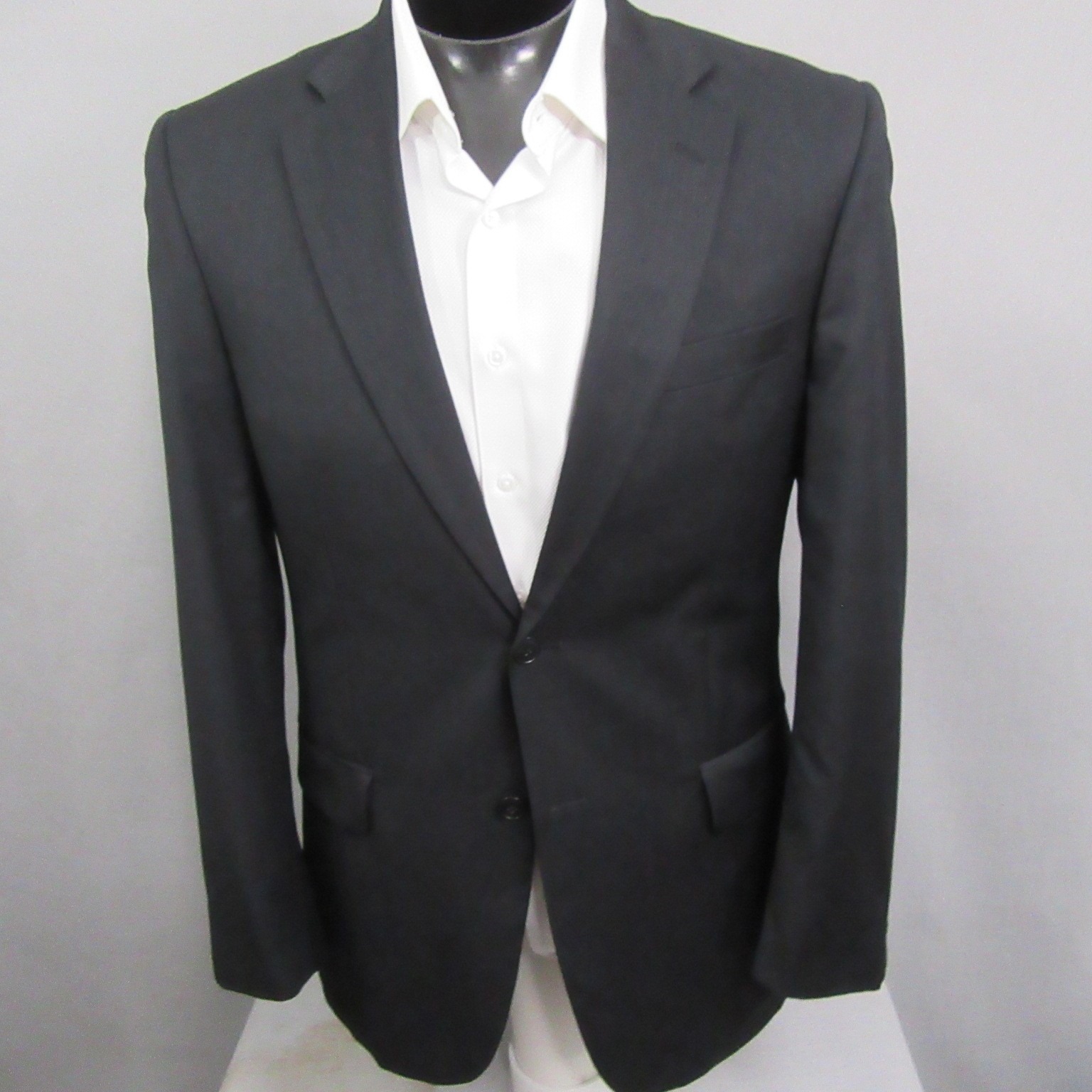 Jos A Bank Mens Sport Coat 38L Solid Black Tailored Fit Travelers