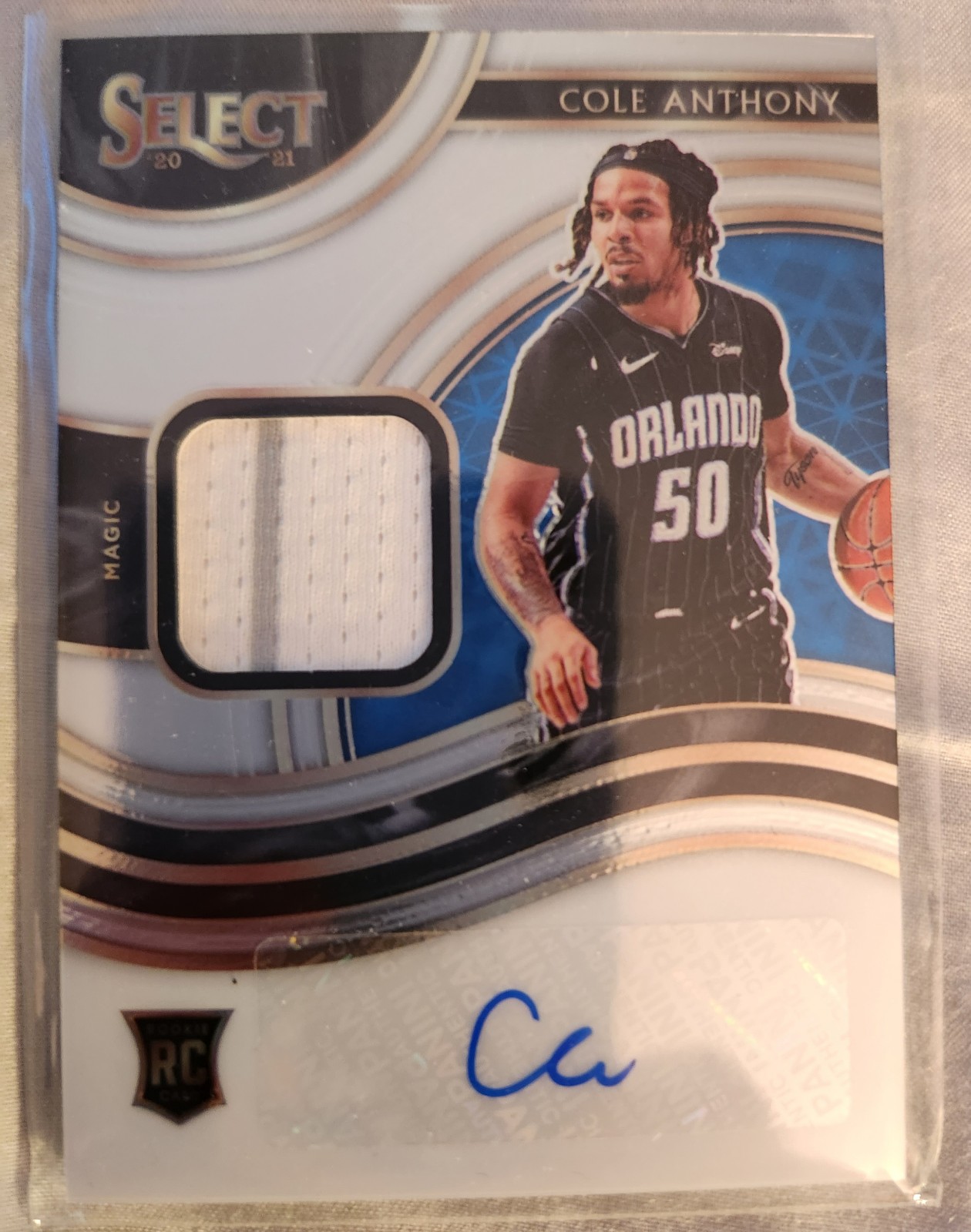 2020-21 panini select cole anthony rookie jersey autographs. #151/199. Mint.