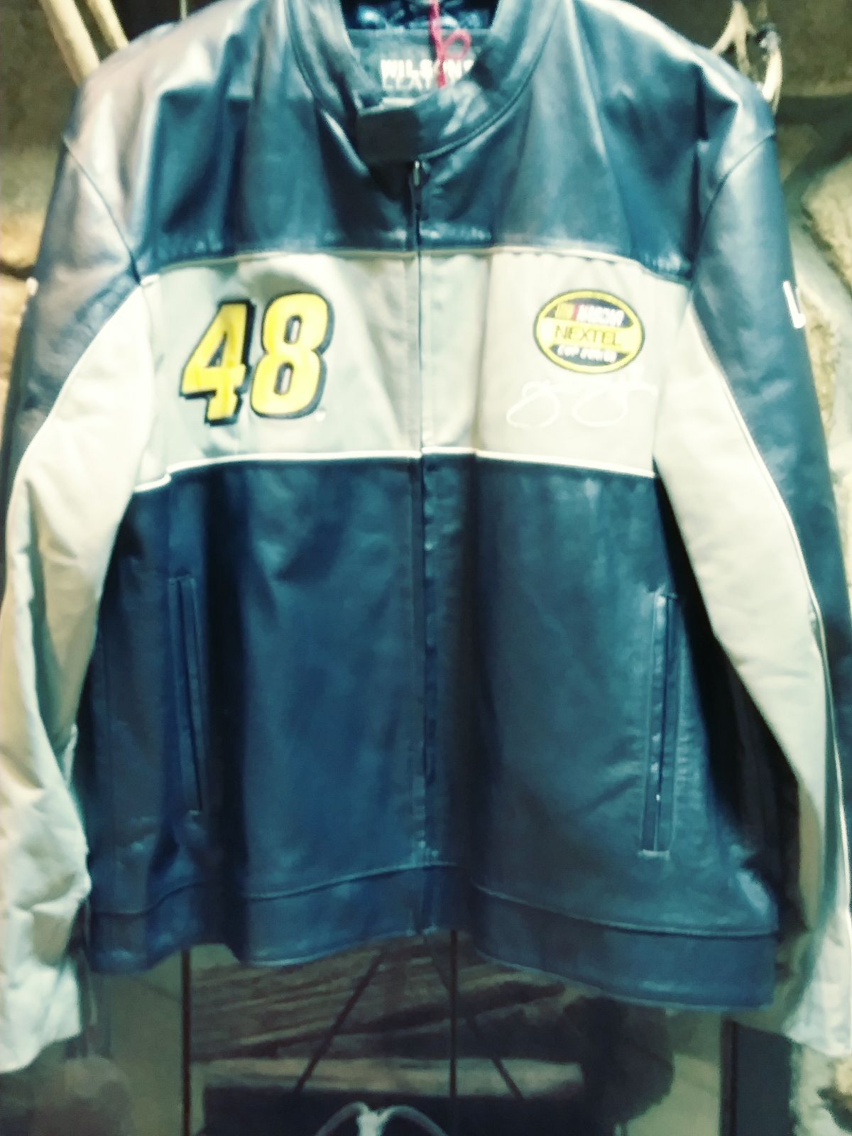 NASCAR JOHNSON Reduced final