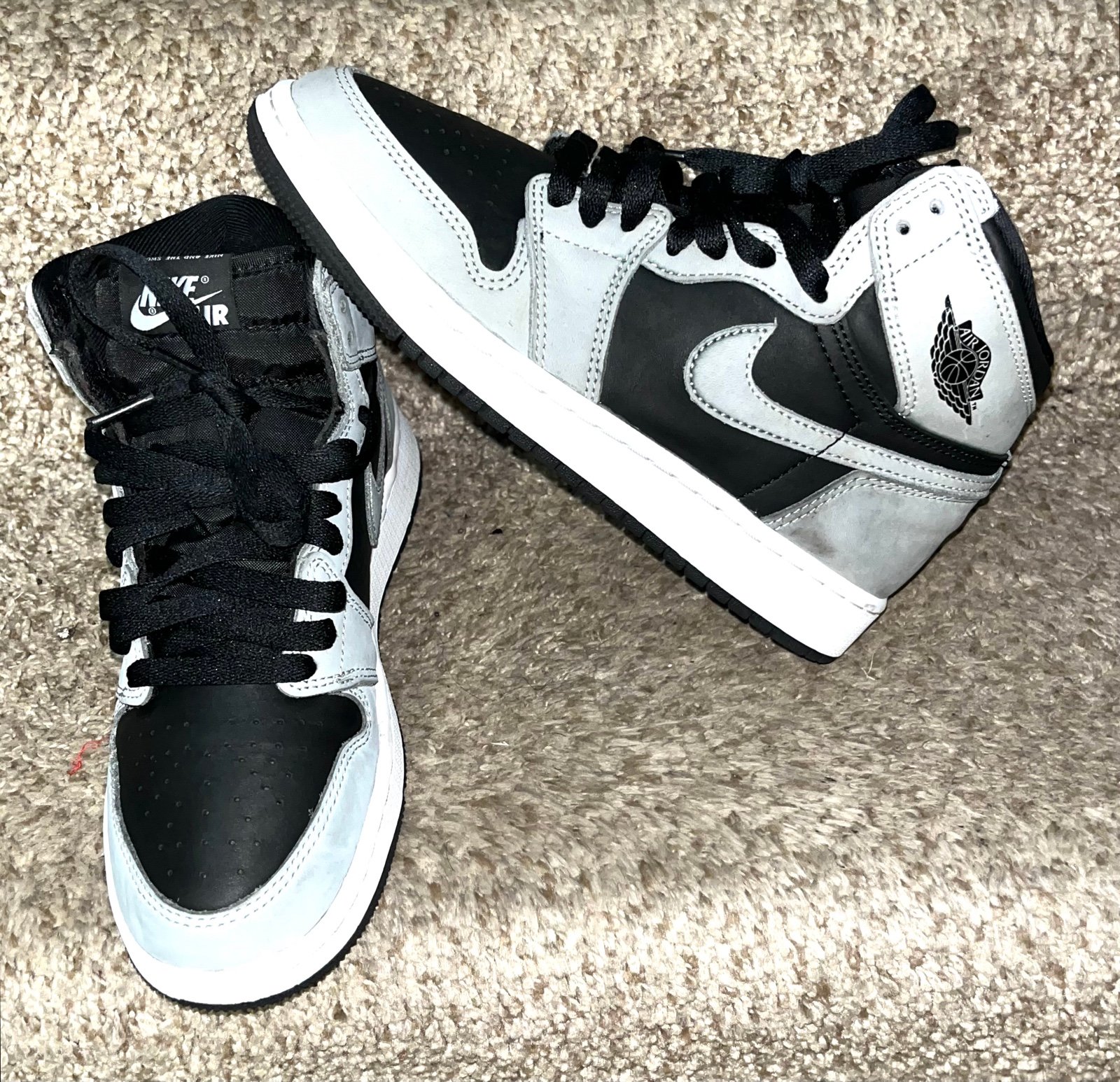 Nike Air Jordan 1 Retro High OG Shadow 2.0 Kids Youth Size 5Y 575441 035