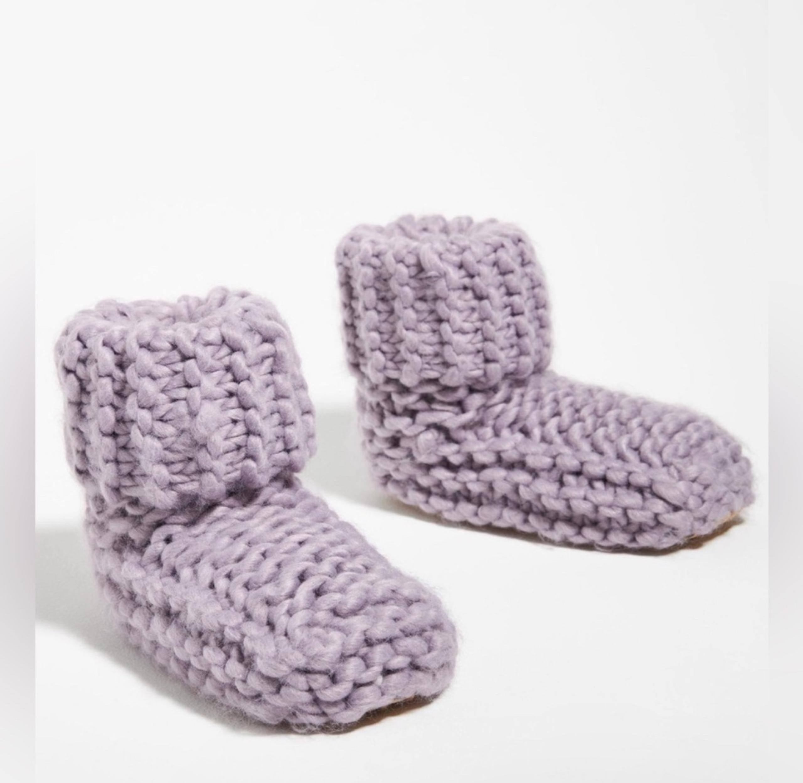 Anthropologie Lemon Cabin Cuff Sherpa lined Knit Lavender Bootie Slippers Size M