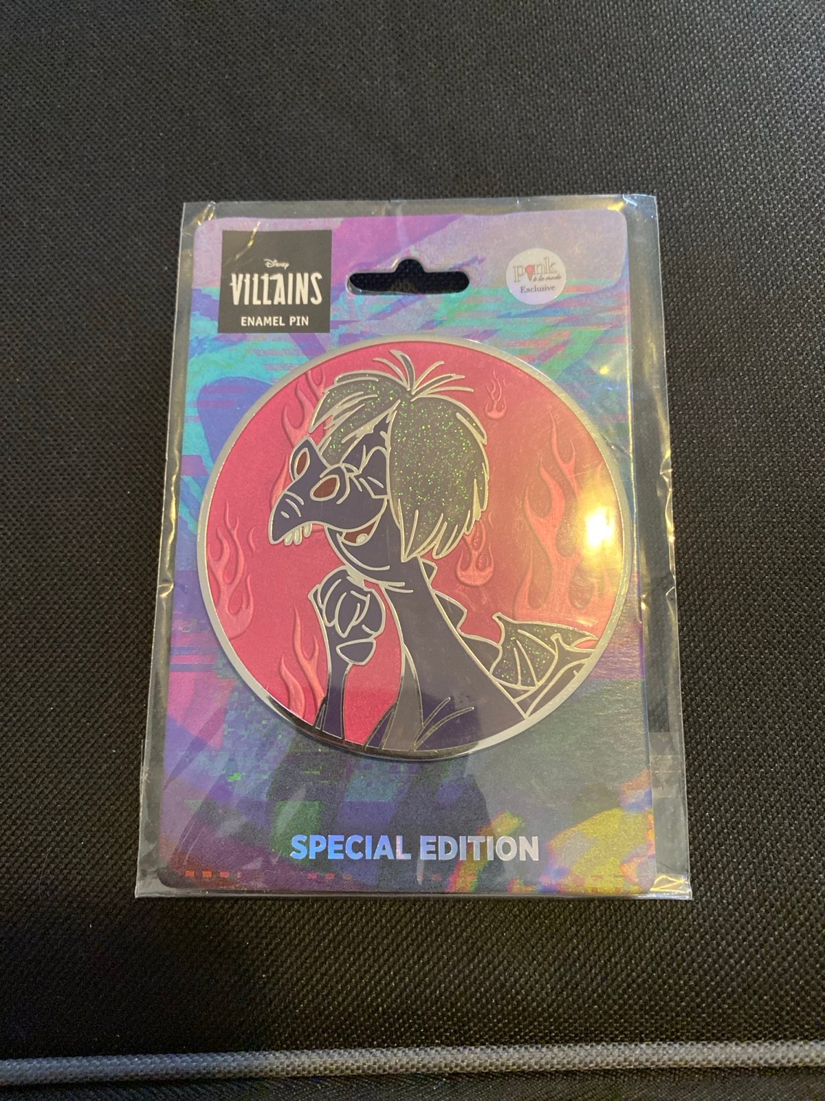 Villain Medallion Series PALM- Madam Mim LE 300 Pin
