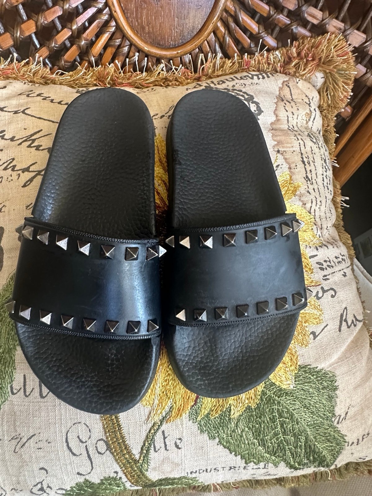 Valentino Garavani Rockstud slides