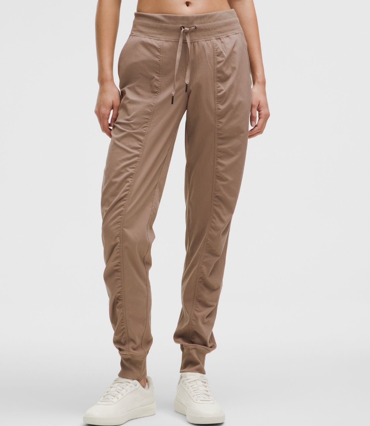 Lululemon Athletica Jogger size 6