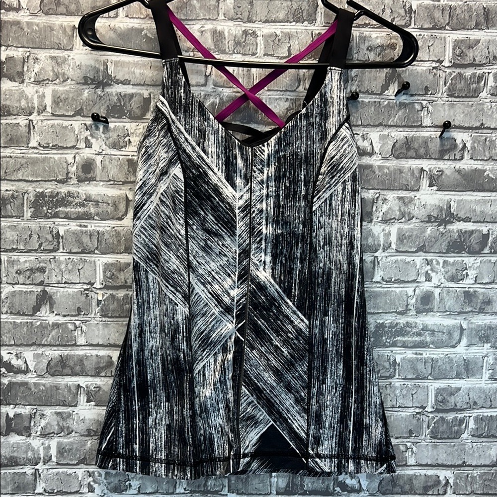 Women's Lululemon Top