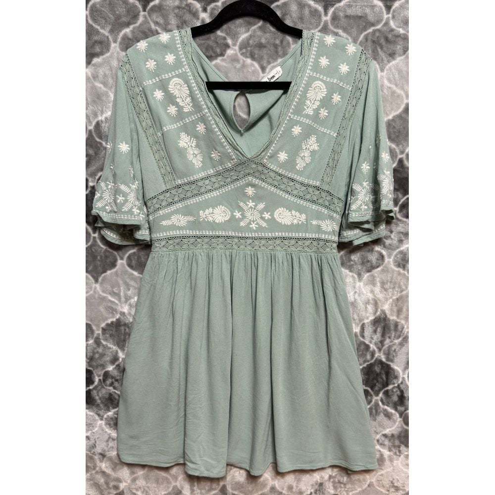 Sage Empire Waist Dress S L Embroidered Floral Flutter Sleeves Boho Cottagecore