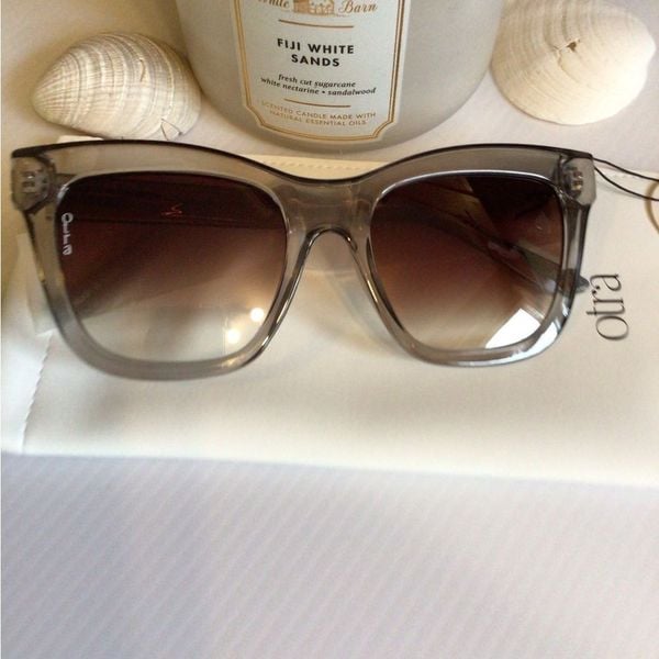 NEW! OTRA grey smoke sunglasses