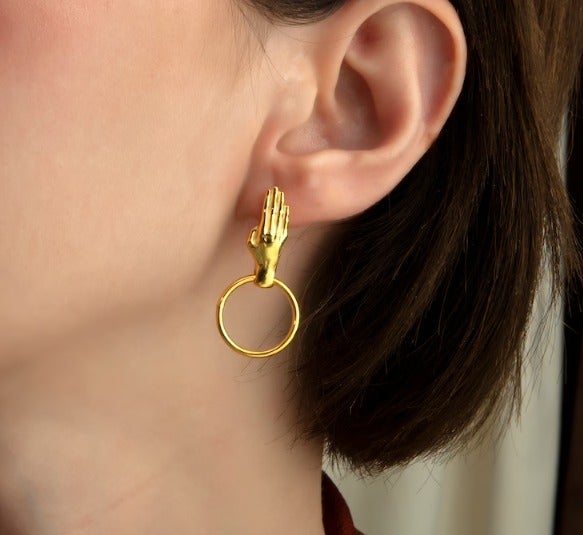 Hand Shaped Earrings,14k Gold Hand Earrings, Minimalist Gold Earrings
