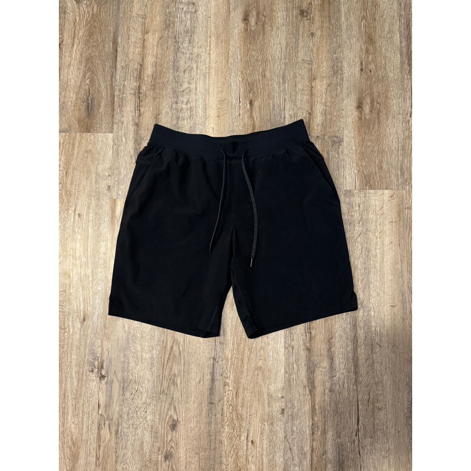 Lululemon Mens T.H.E. Short Size Large