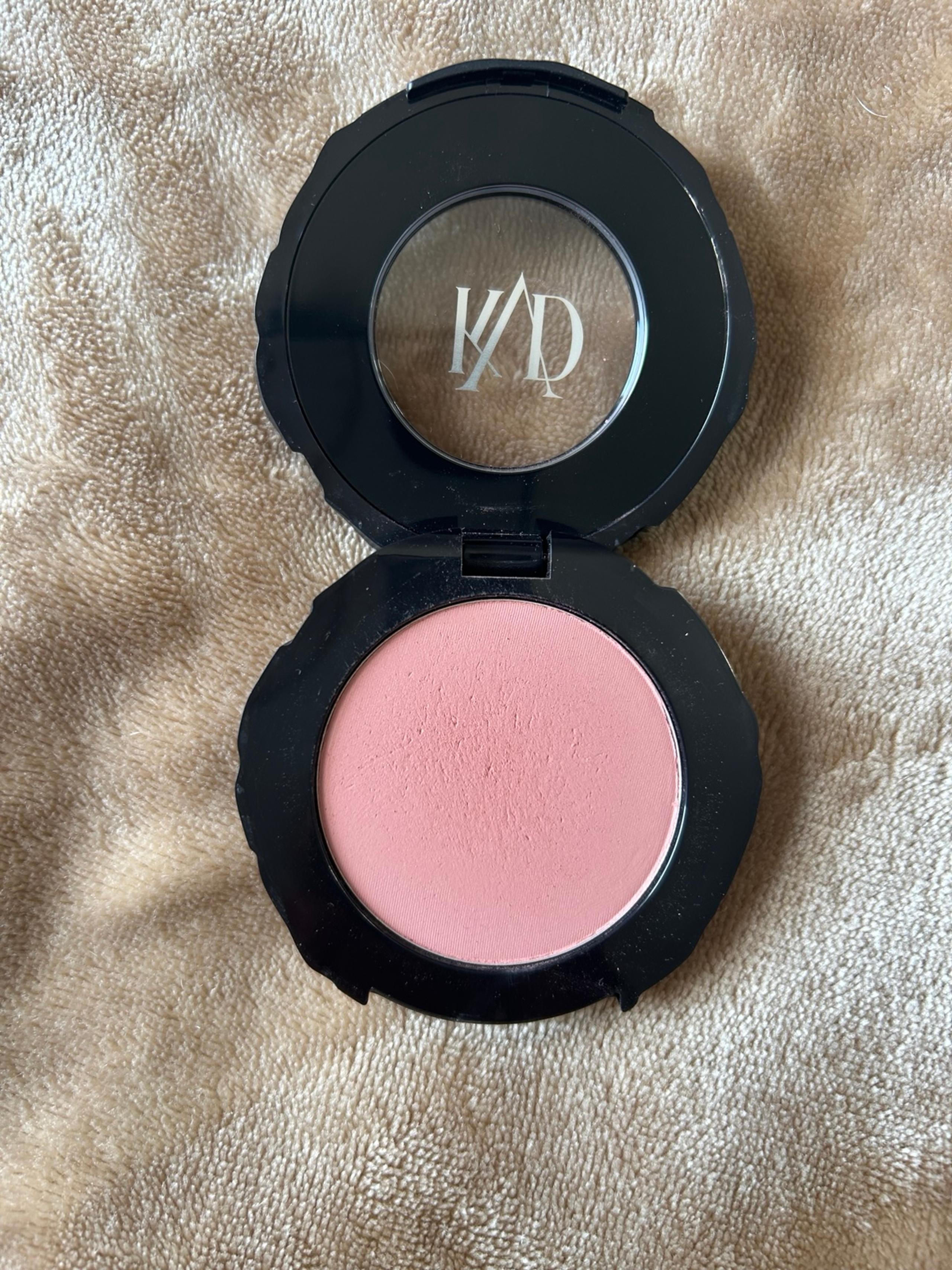 KVD blush , FOXGLOVE