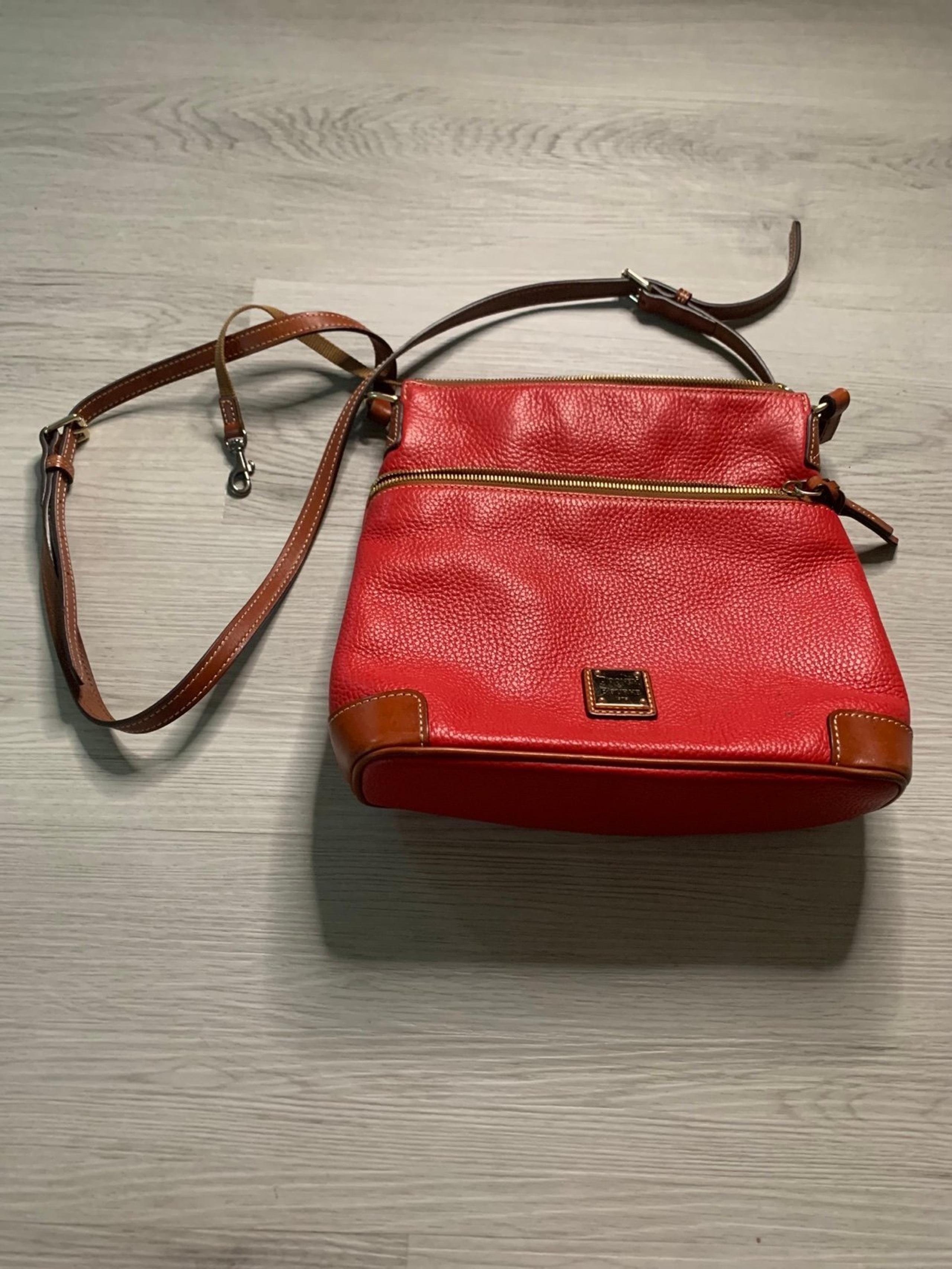 Dooney & Bourke Pebble Grain Crossbody Leather J13284670 Serial Number Used