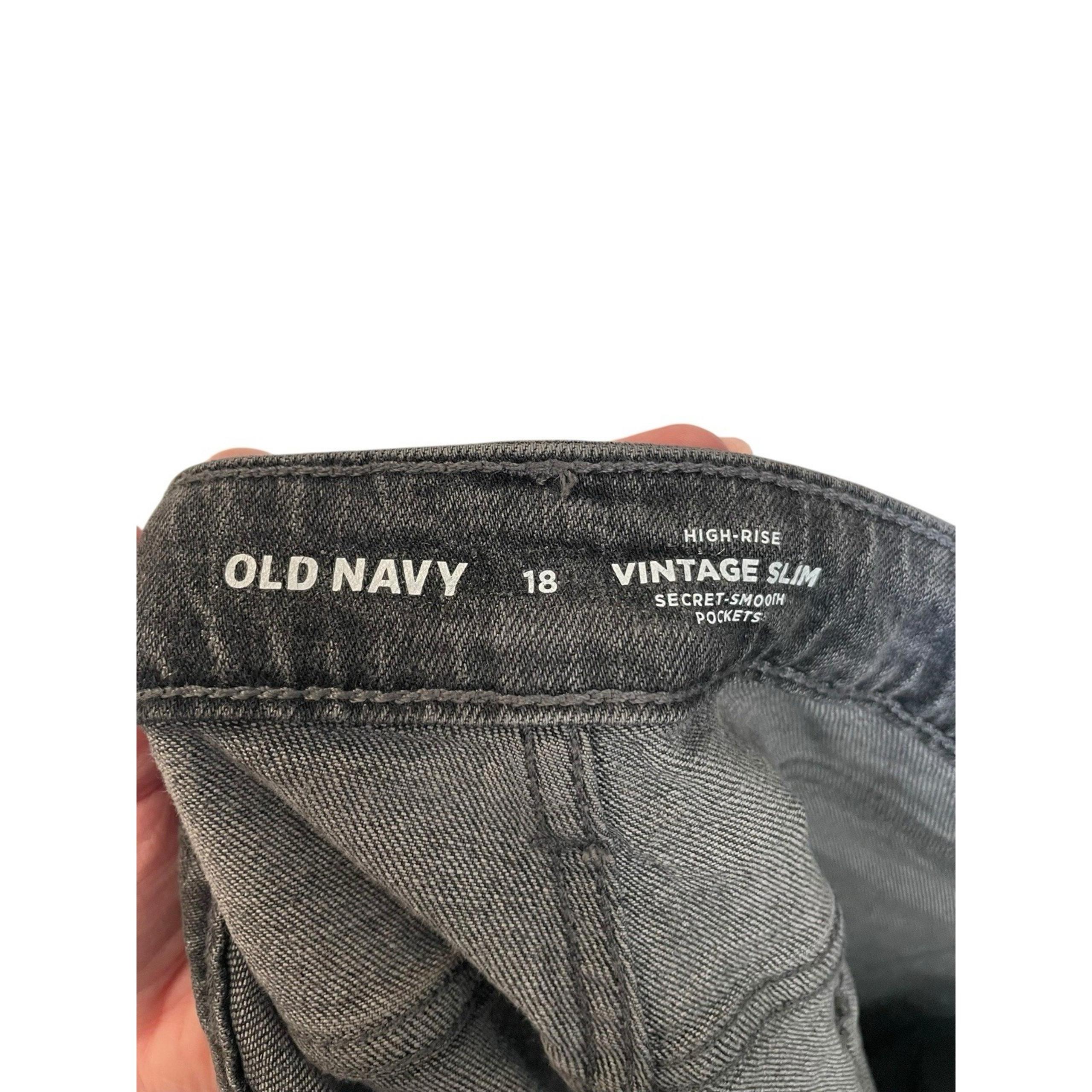 OLD NAVY Women's 18 High Rise Vintage Slim Secret Smooth Pocket Distressed Jeans