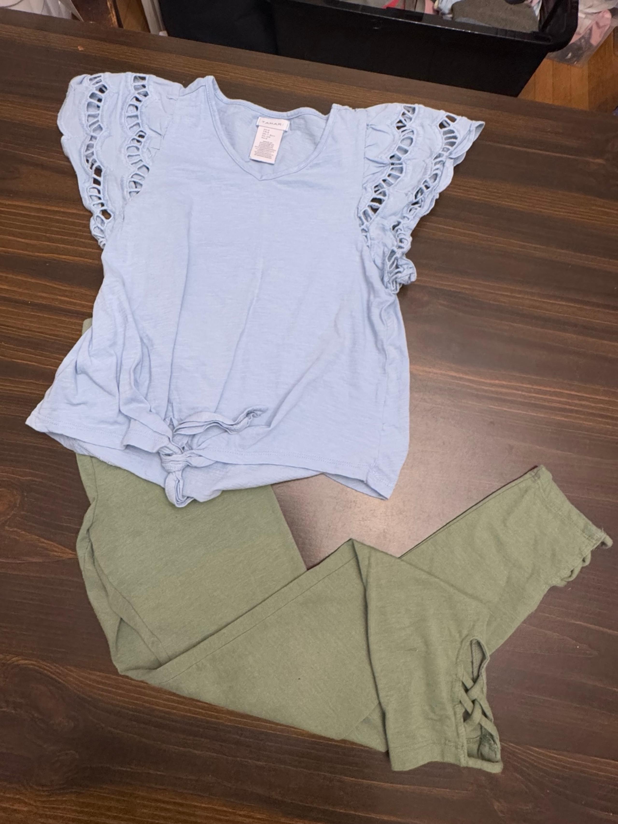 (8) Girls outfit