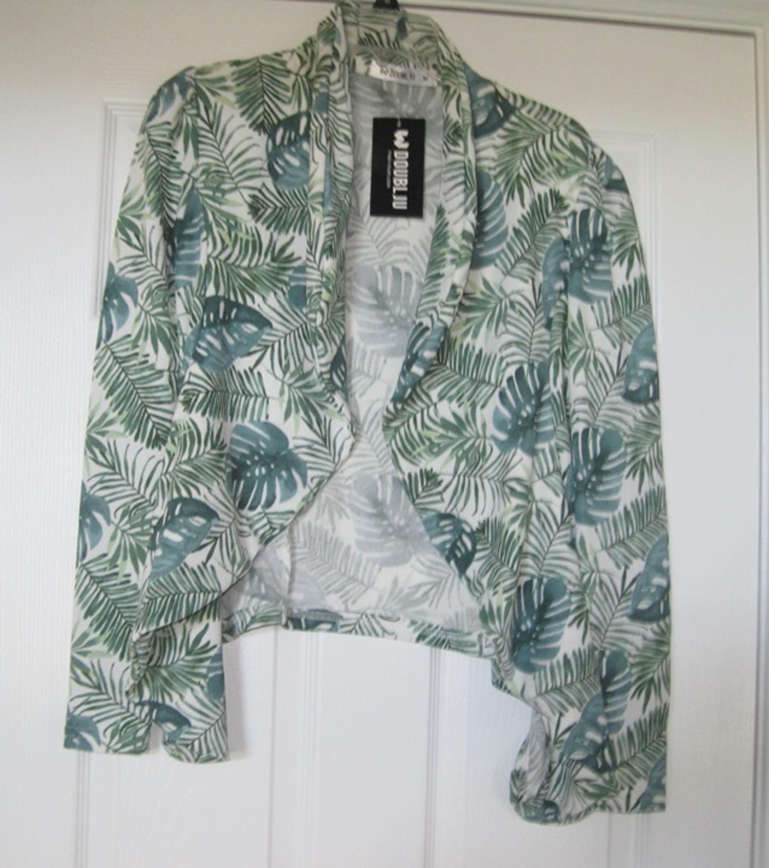 Light Weight Summer Jacket NWT size medium