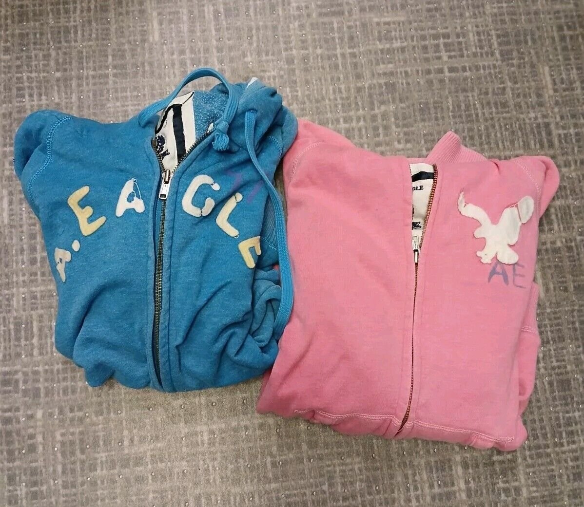 American Eagle Outfitters Sweatshirt Blue Pink Zip Up Vintage Size M Lot of 2