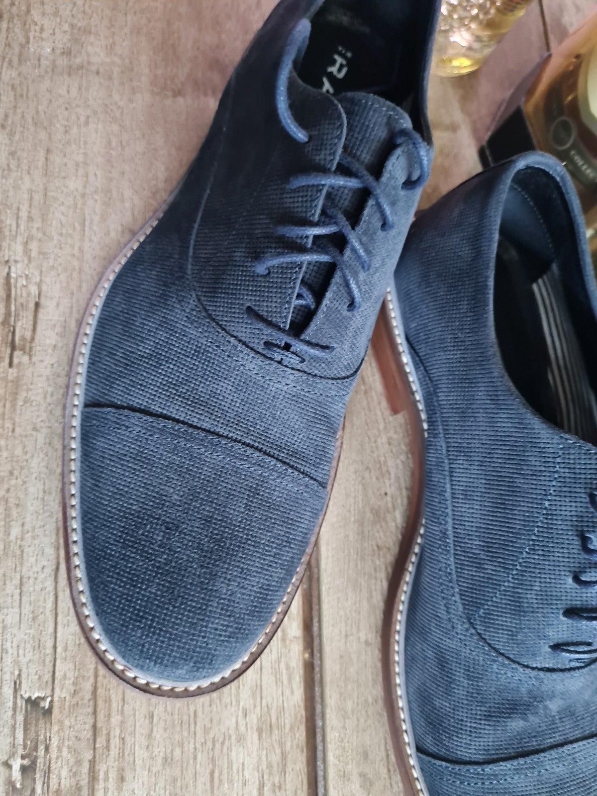 The rail shoes clearance
