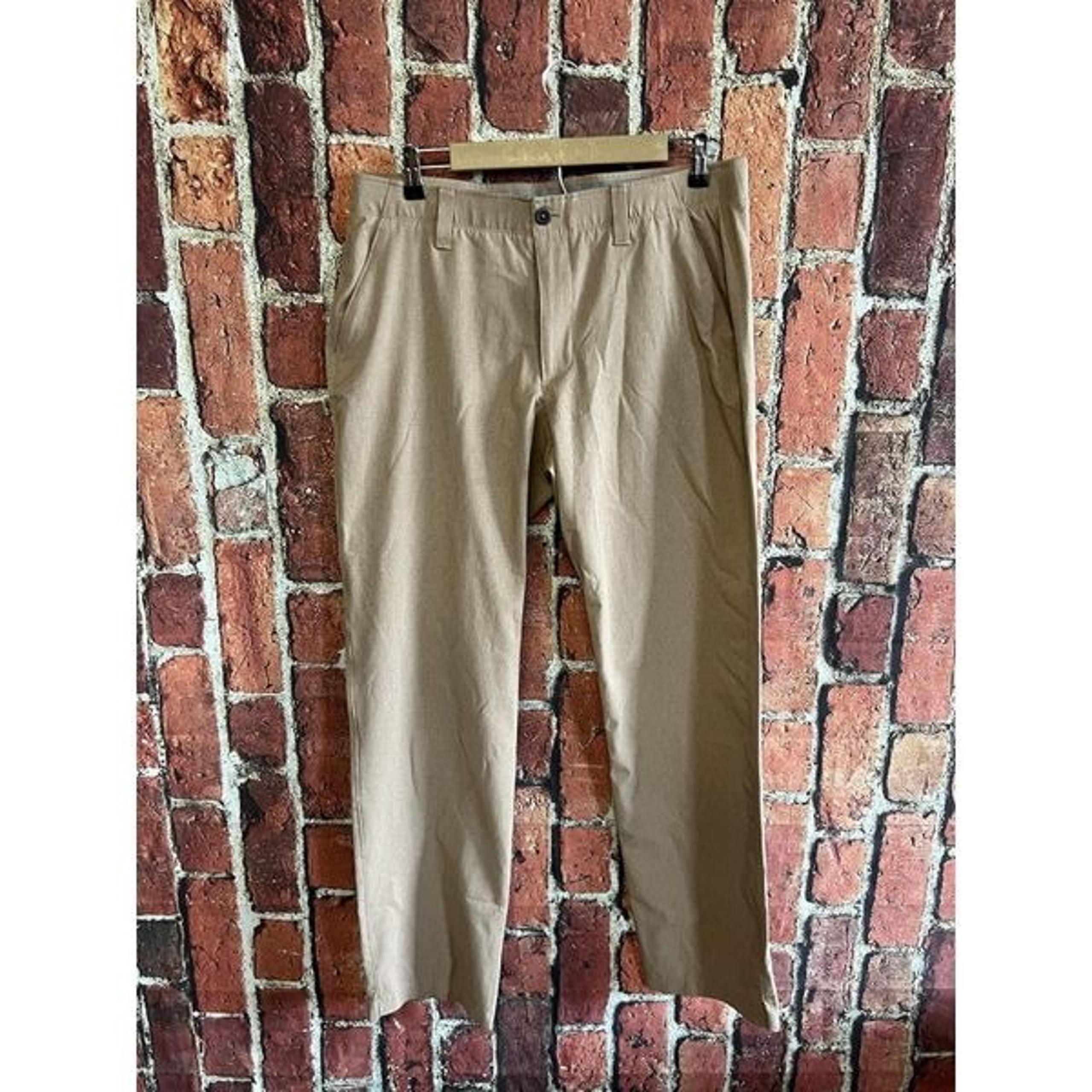 Under Armour Mens Khaki Chino Golf Pants Athletic Size 36 x 34