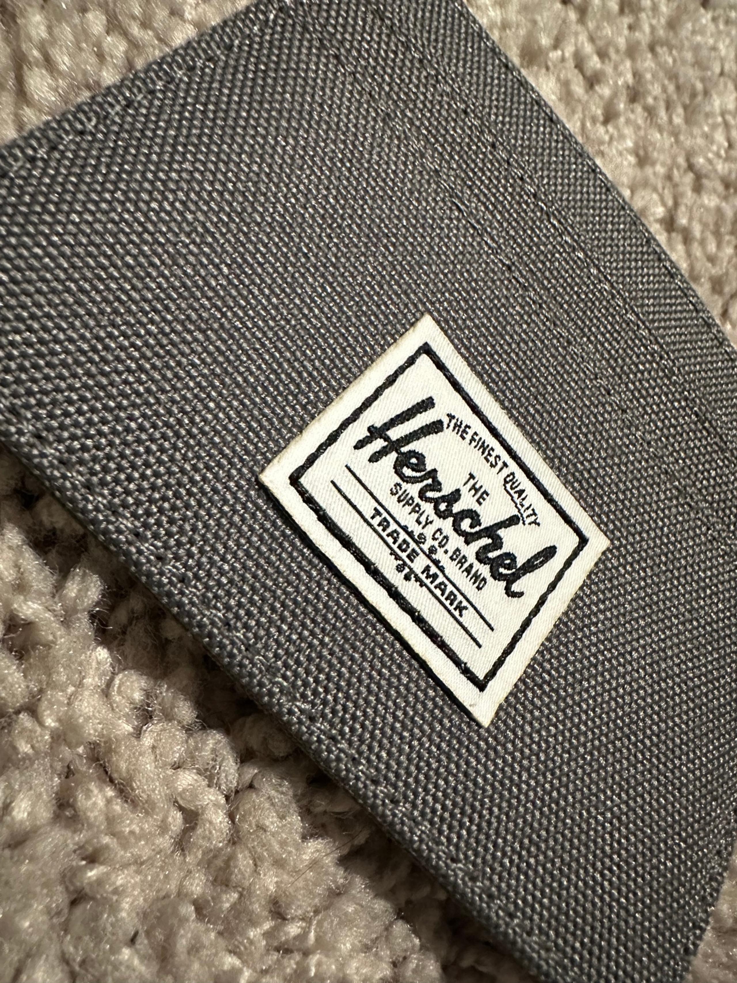 NEW Herschel Supply Co Charlie Wallet - Gray