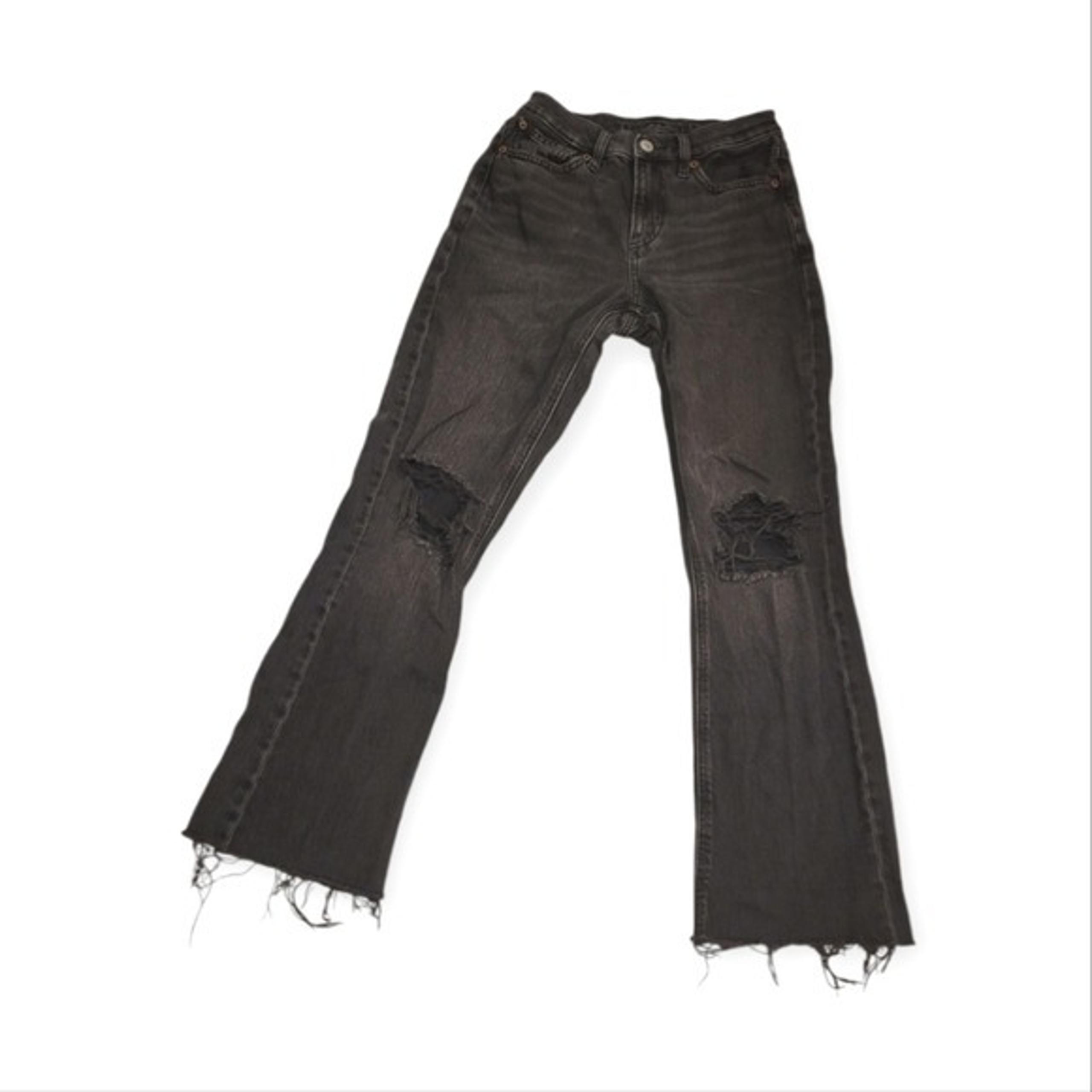 American Eagle Women's 90s Bootcut Cropped Black Jeans Size 00