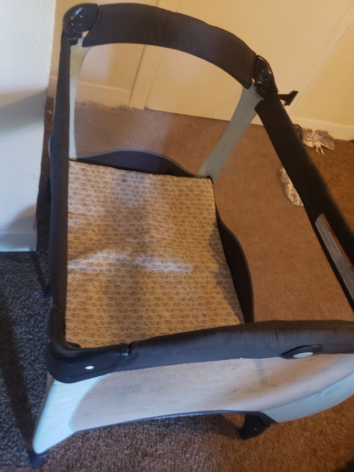 Graco pack n play