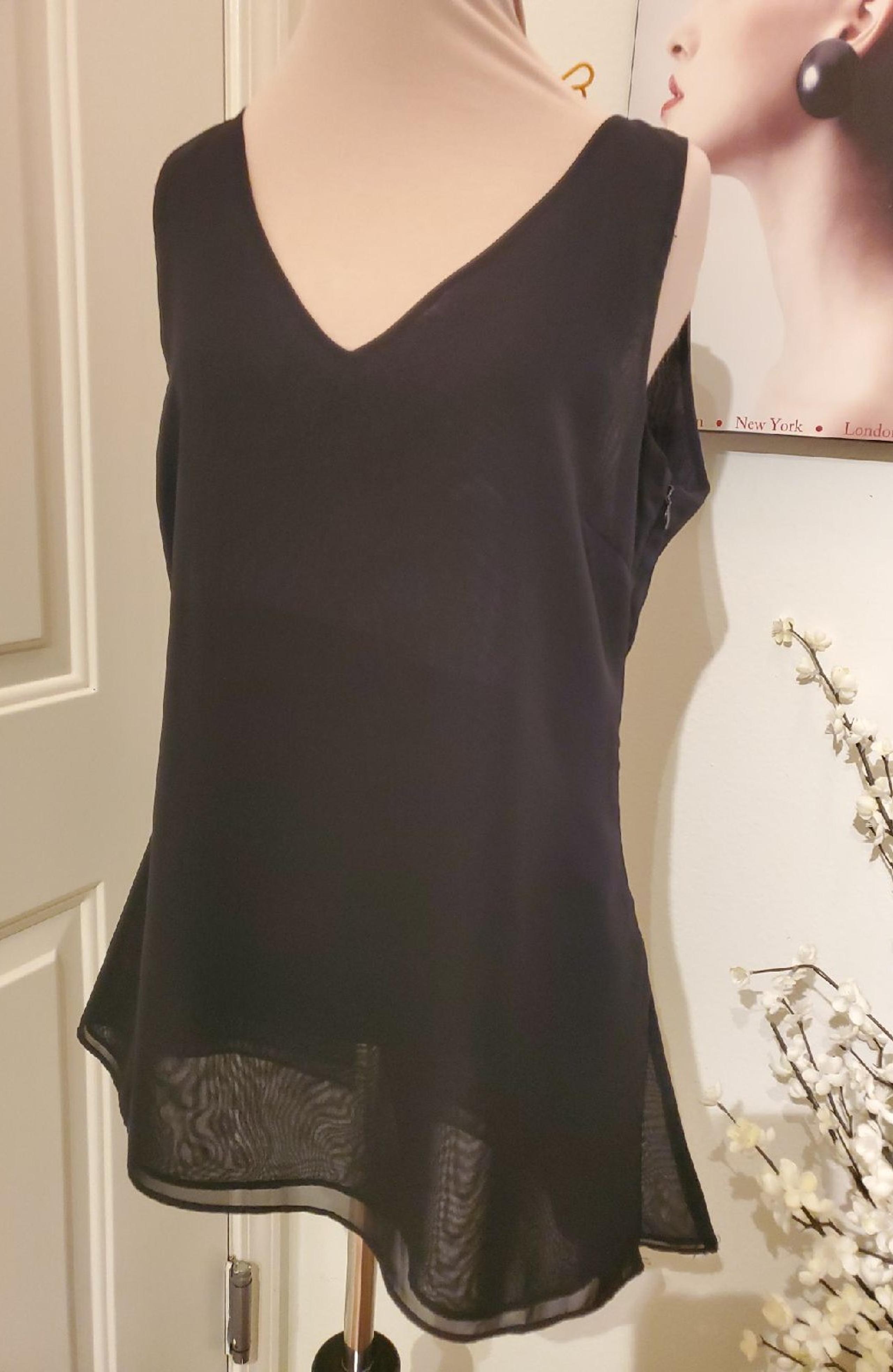 Kenneth Cole sleeveless top size 8 women